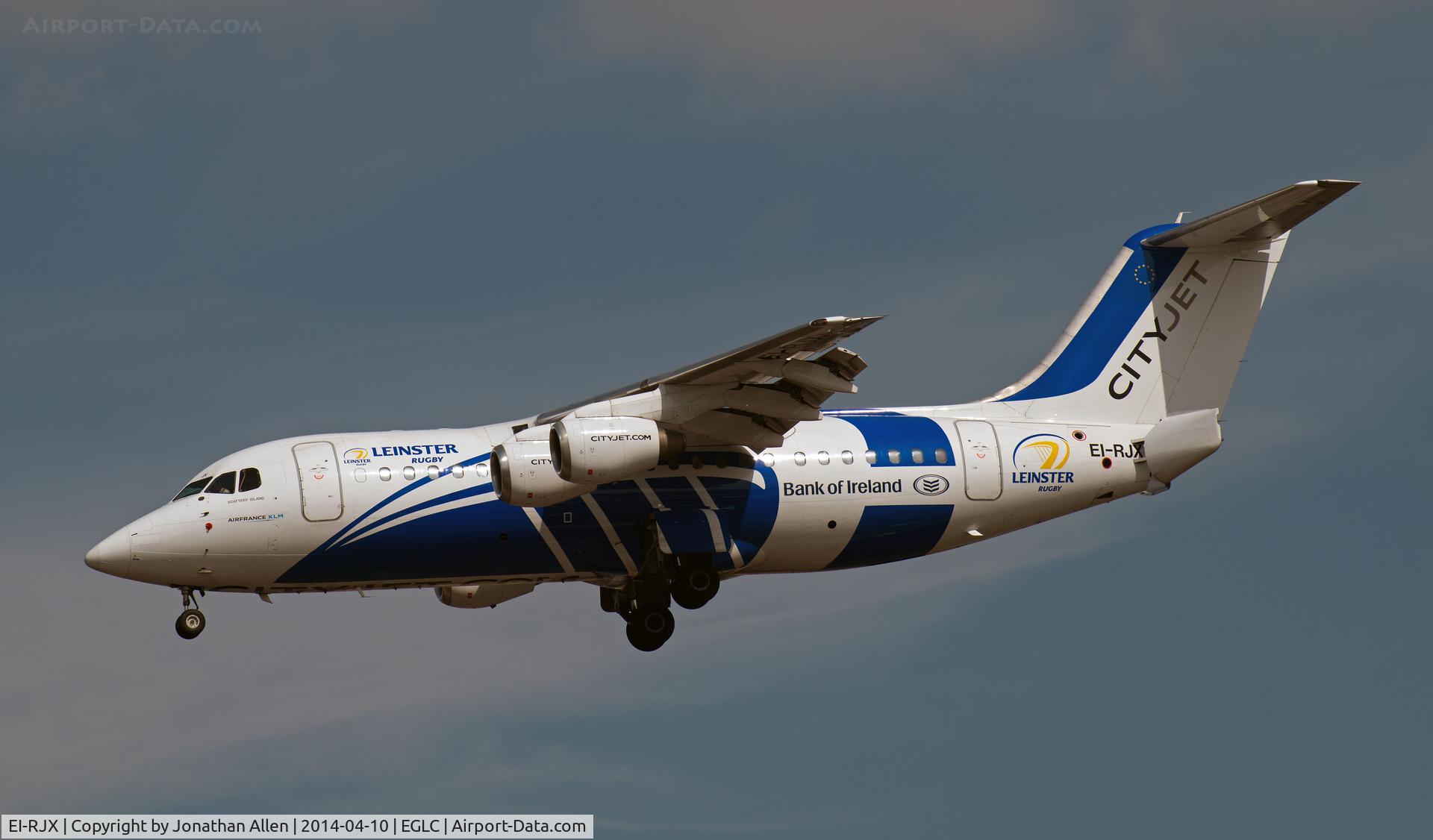 EI-RJX, 2000 BAe Systems Avro 146-RJ85A C/N E.2372, Arriving at London City Airport.