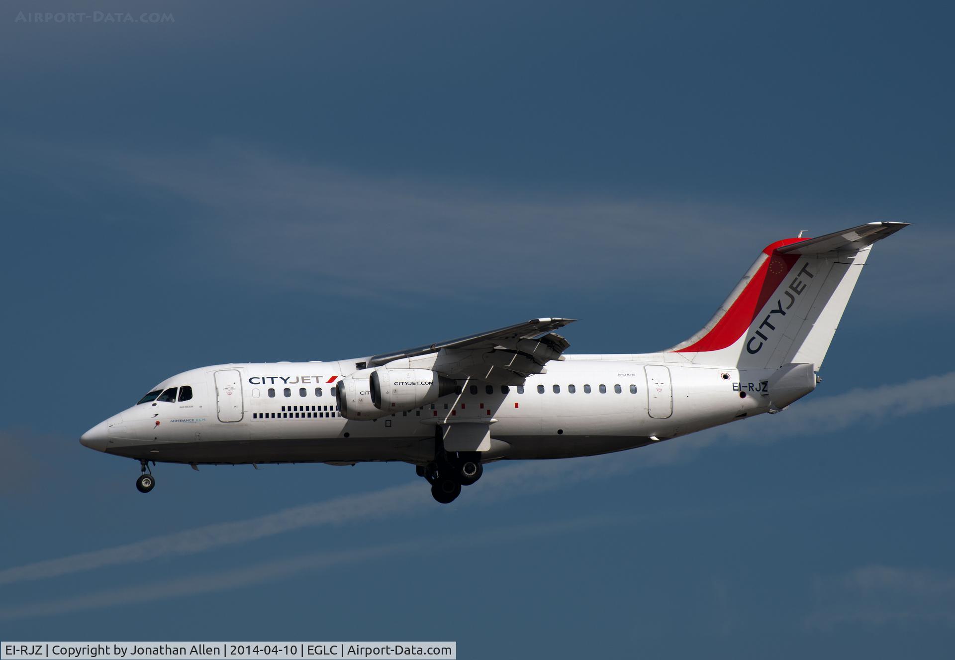 EI-RJZ, 1998 BAe Systems Avro 146-RJ85A C/N E.2326, Arriving at London City Airport.