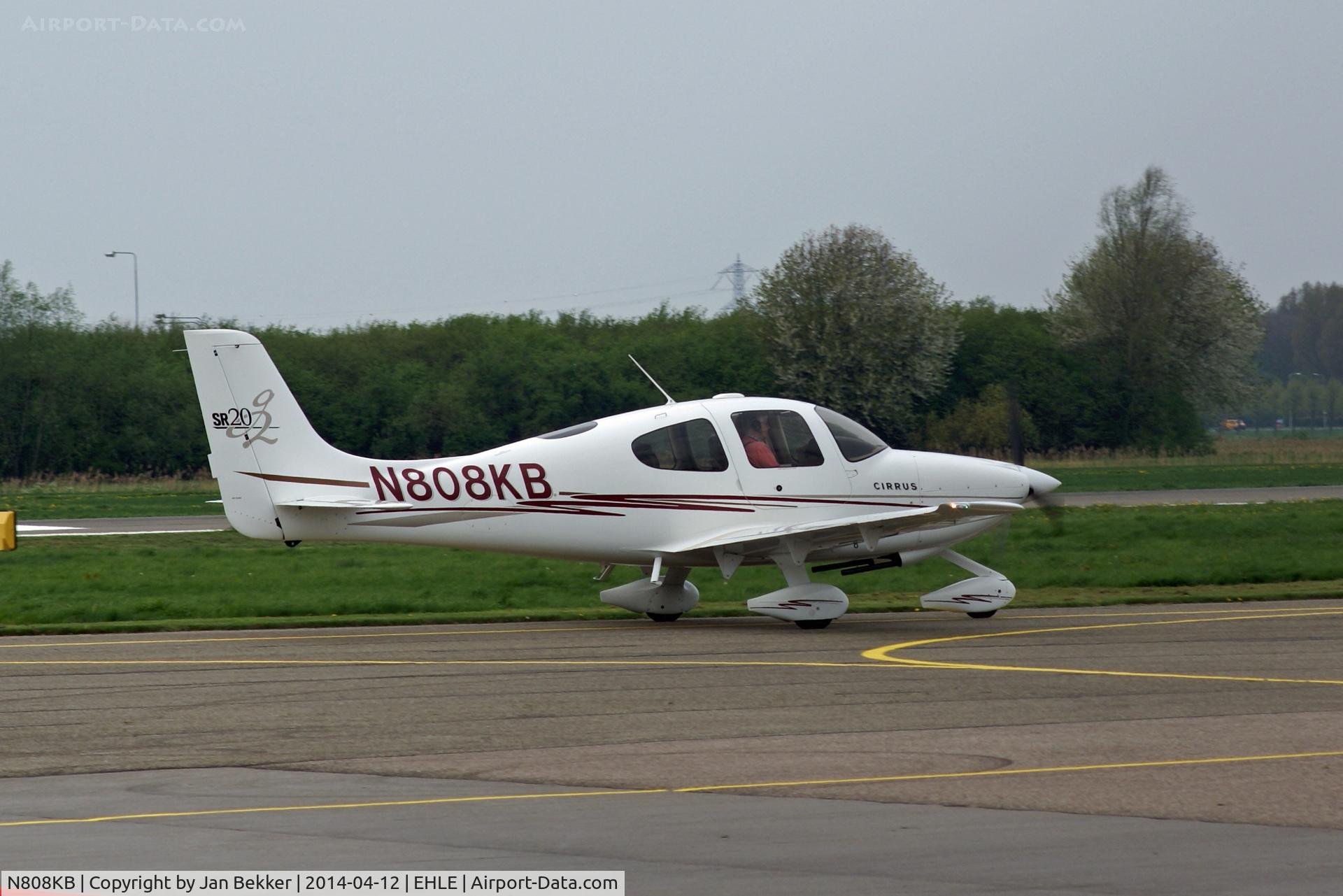 N808KB, 2005 Cirrus SR20 G2 C/N 1477, Lelystad Airport