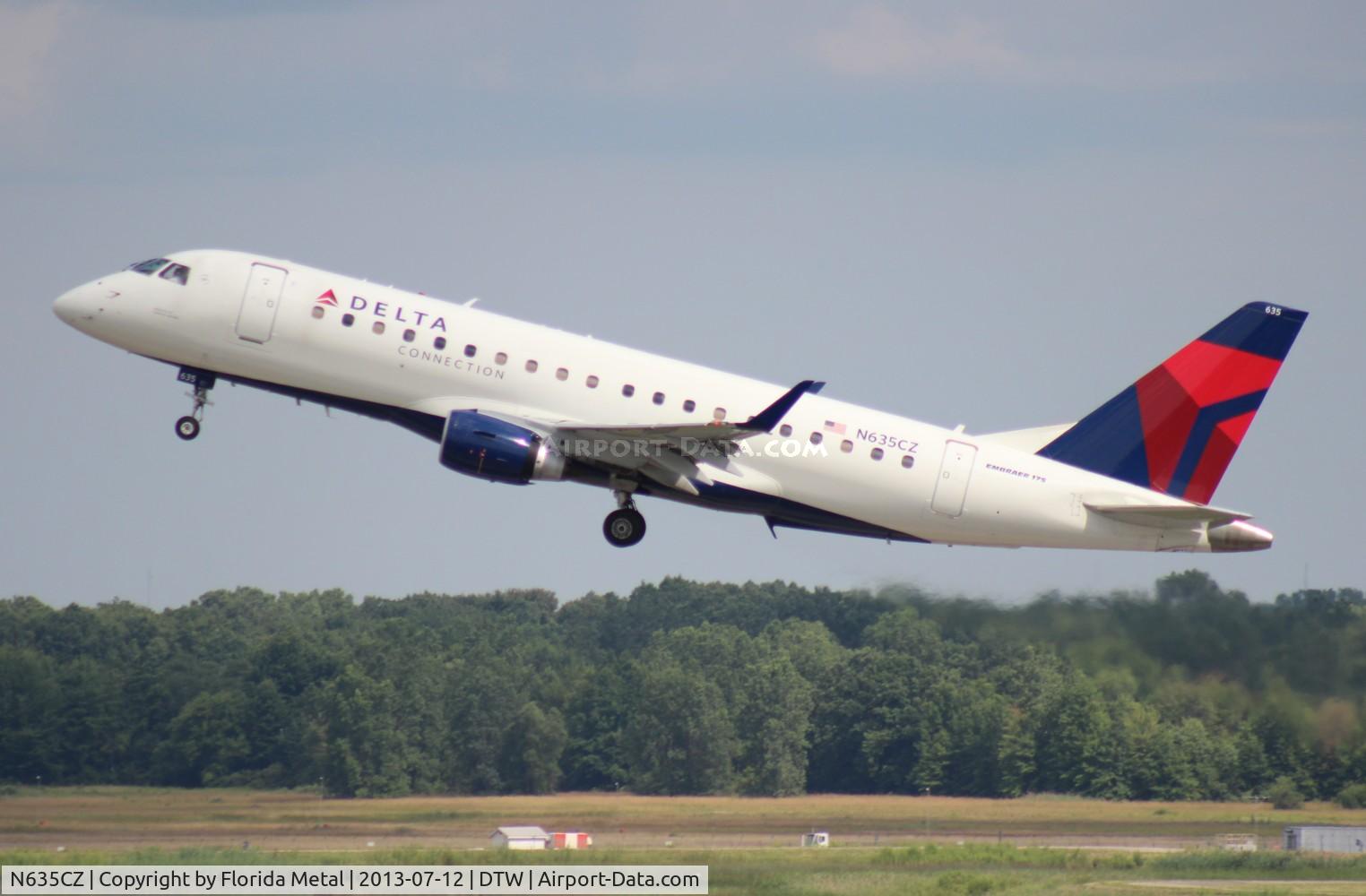 N635CZ, 2008 Embraer 175LR (ERJ-170-200LR) C/N 17000252, Delta Connection E175