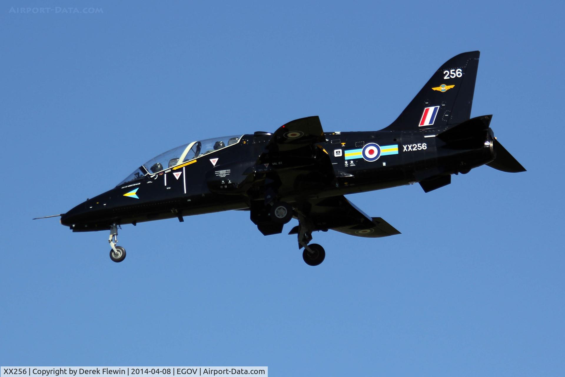 XX256, 1978 Hawker Siddeley Hawk T.1A C/N 092/312092, Hawk T.1, Coded 256,  of 208 Squadron on short finals for runway 31 at EGOV.