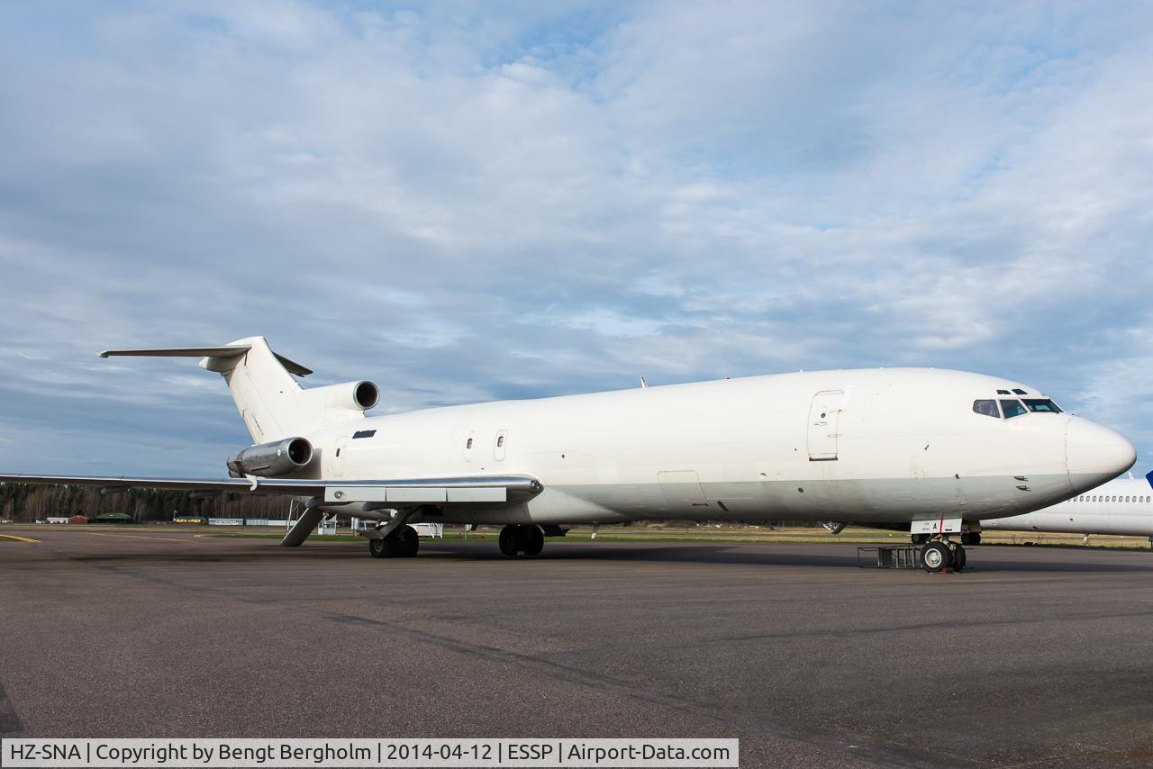 HZ-SNA, 1974 Boeing 727-264F C/N 20896, Being disassembled at NRK/ESSP, Sweden.