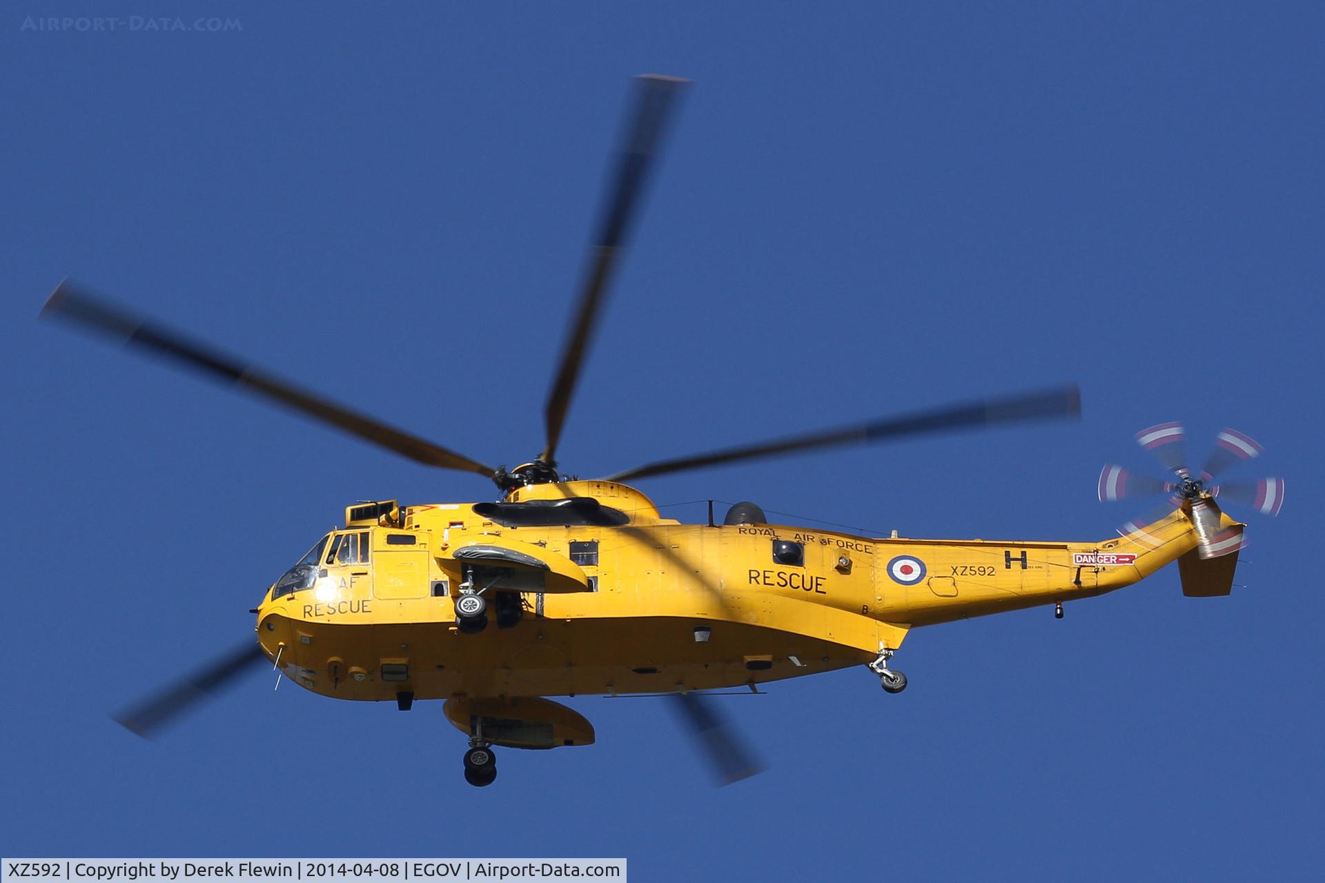 XZ592, 1978 Westland Sea King HAR.3 C/N WA858, Sea King HAR.3, Coded H,  Rescue 122, C Flight 22 Sqn, returning to EGOV from Bangor Hospital.