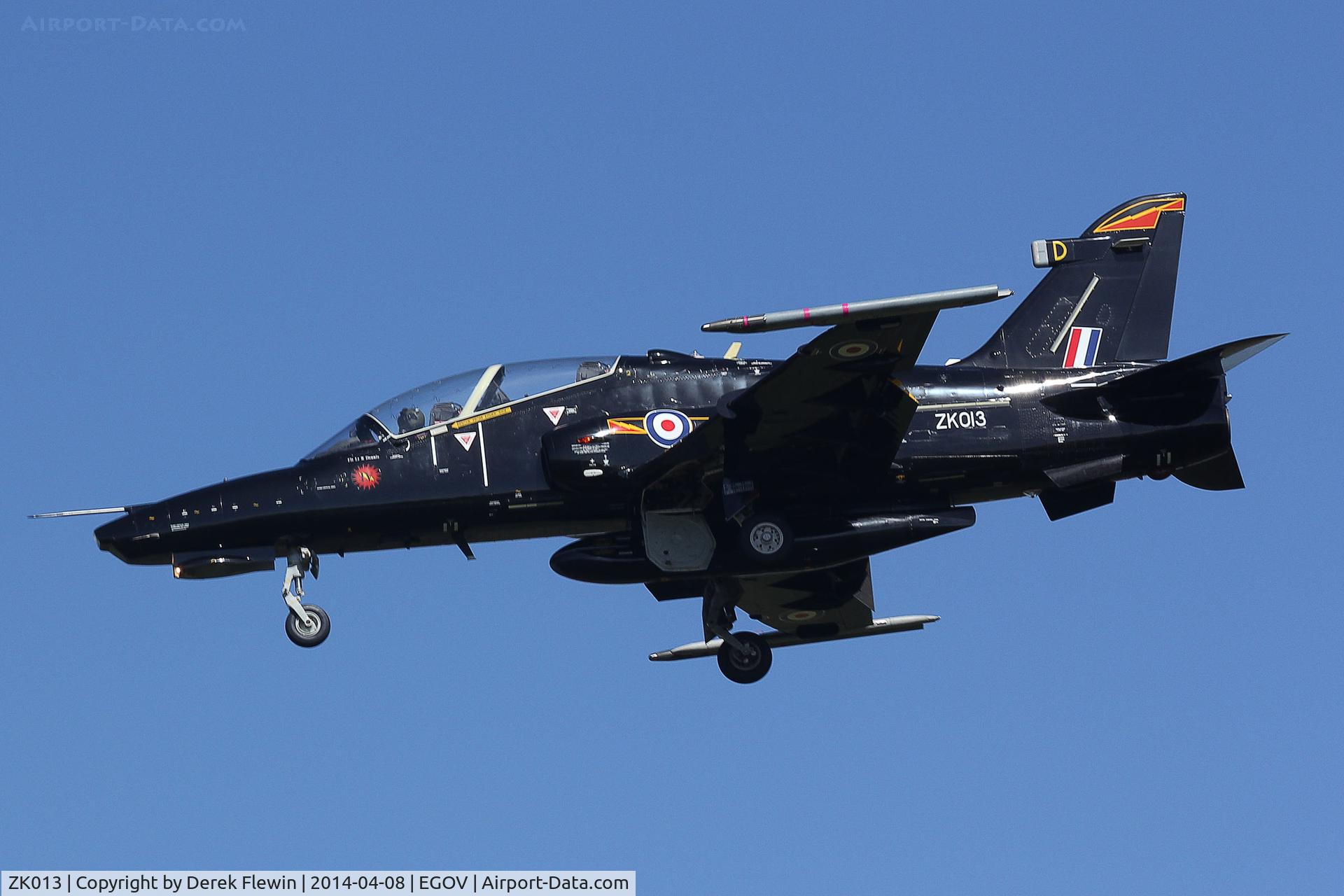 ZK013, 2008 British Aerospace Hawk T2 C/N RT004/1242, Hawk T.2 Coded D, of 4(R) Squadron on short finals for runway 31 at EGOV.