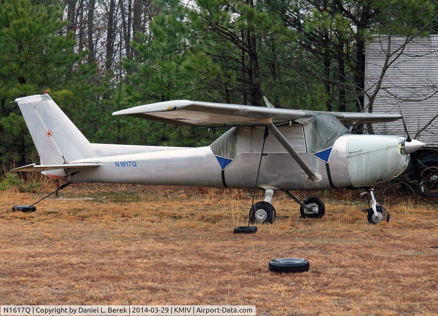 N1617Q, 1971 Cessna 150L C/N 15072917, This little Cessna looks to have received a new skin recently - soon, she will look like new.