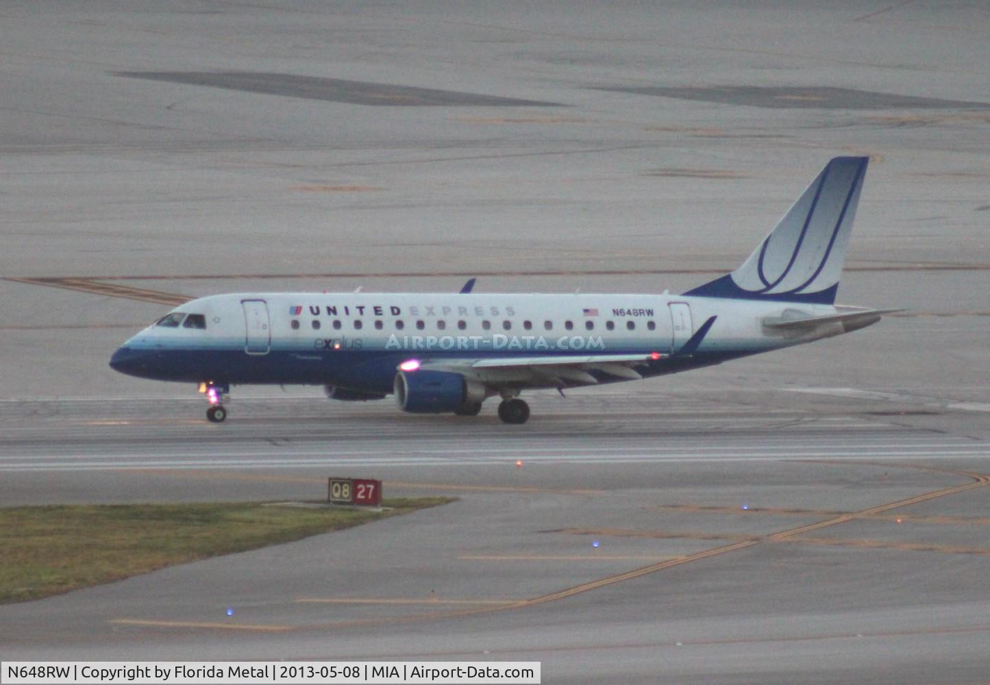 N648RW, 2005 Embraer 170SE (ERJ-170-100SE) C/N 17000068, United Express E170