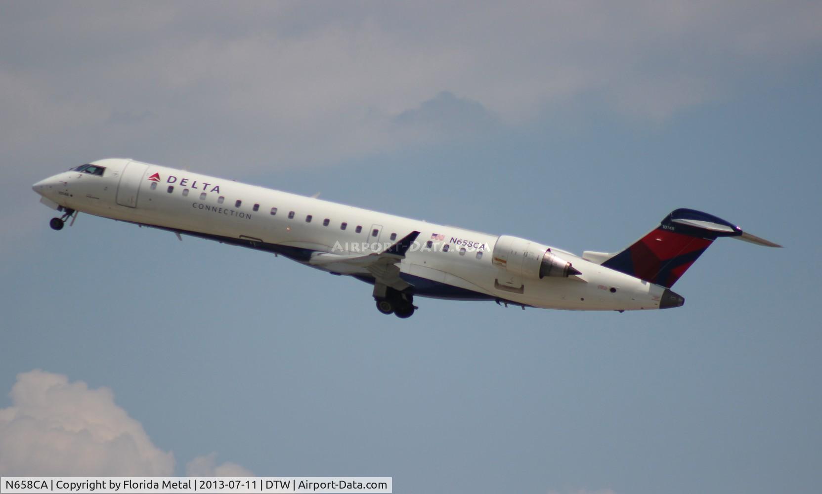 N658CA, 2004 Bombardier CRJ-700 (CL-600-2C10) Regional Jet C/N 10148, Comair CRJ-700