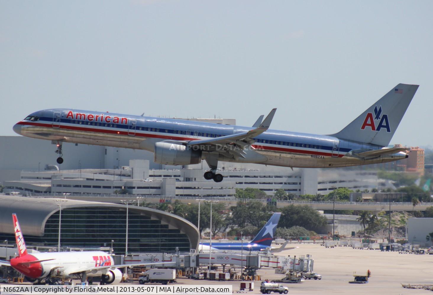 N662AA, 1992 Boeing 757-223 C/N 25296, American 757-200