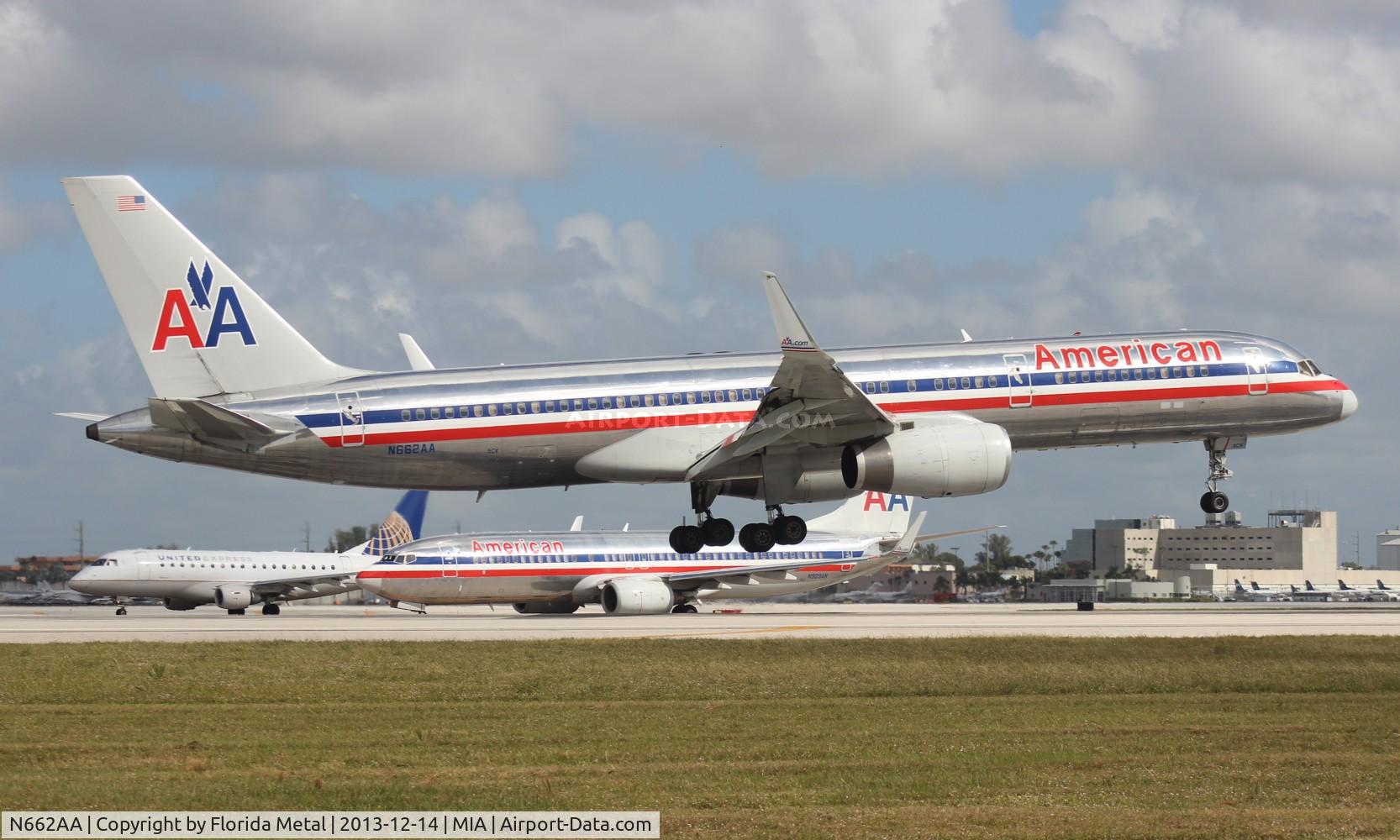 N662AA, 1992 Boeing 757-223 C/N 25296, American 757-200