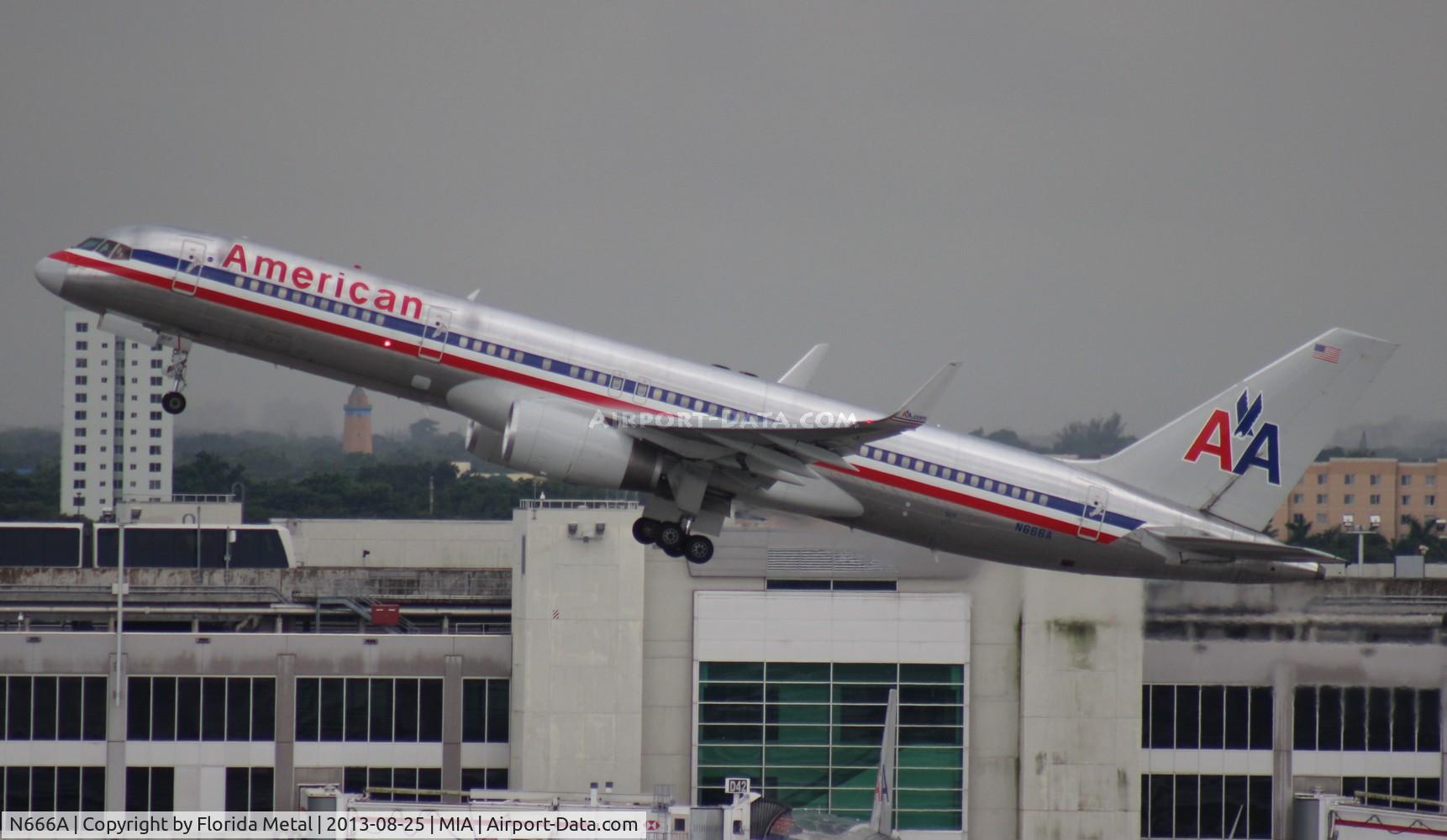 N666A, 1992 Boeing 757-223 C/N 25300, American 757-200