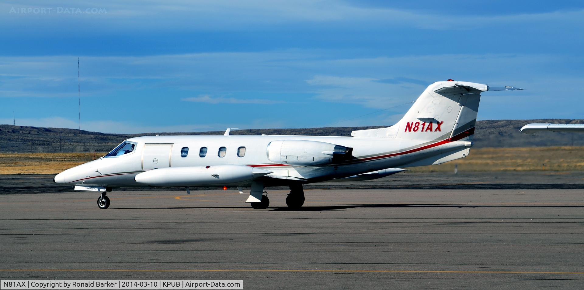 N81AX, 1979 Gates Learjet 25D C/N 279, Taxi Pueblo