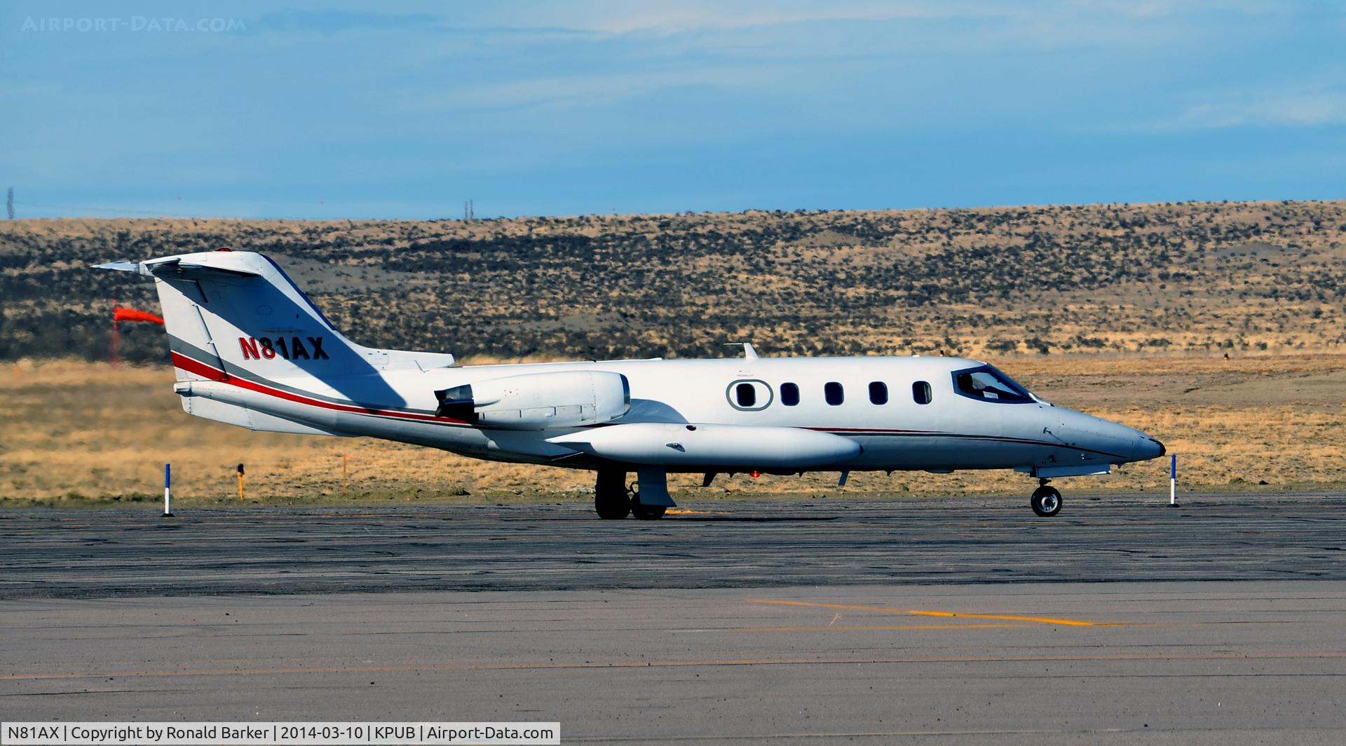 N81AX, 1979 Gates Learjet 25D C/N 279, Taxi Pueblo