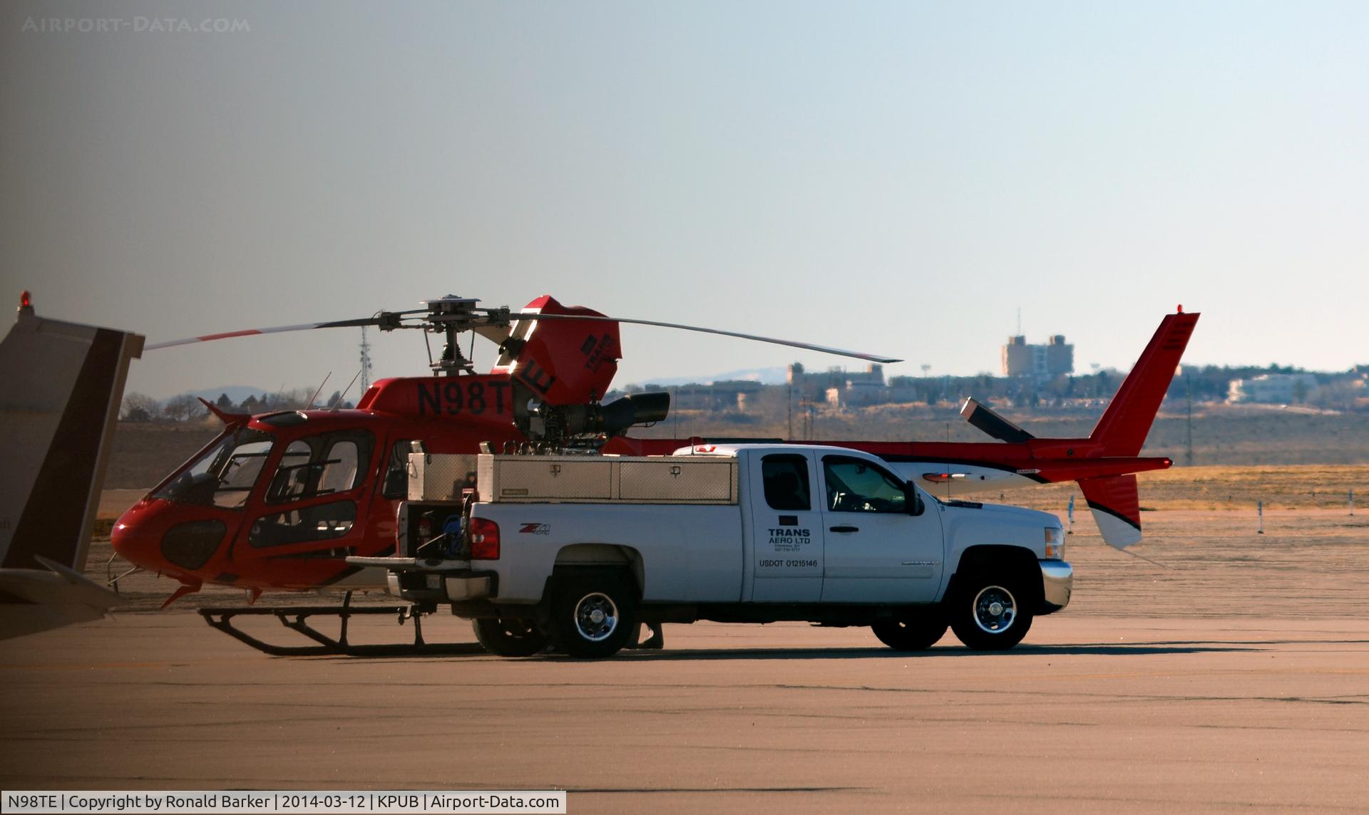 N98TE, Eurocopter AS-350B-3 Ecureuil Ecureuil C/N 3143, On the ramp Pueblo