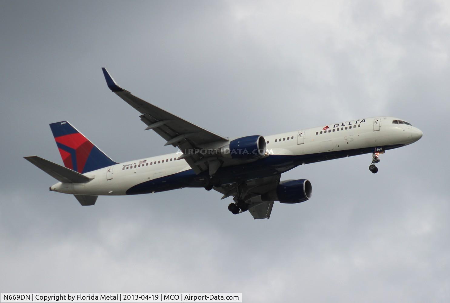 N669DN, 1991 Boeing 757-232 C/N 25142, Delta 757-200