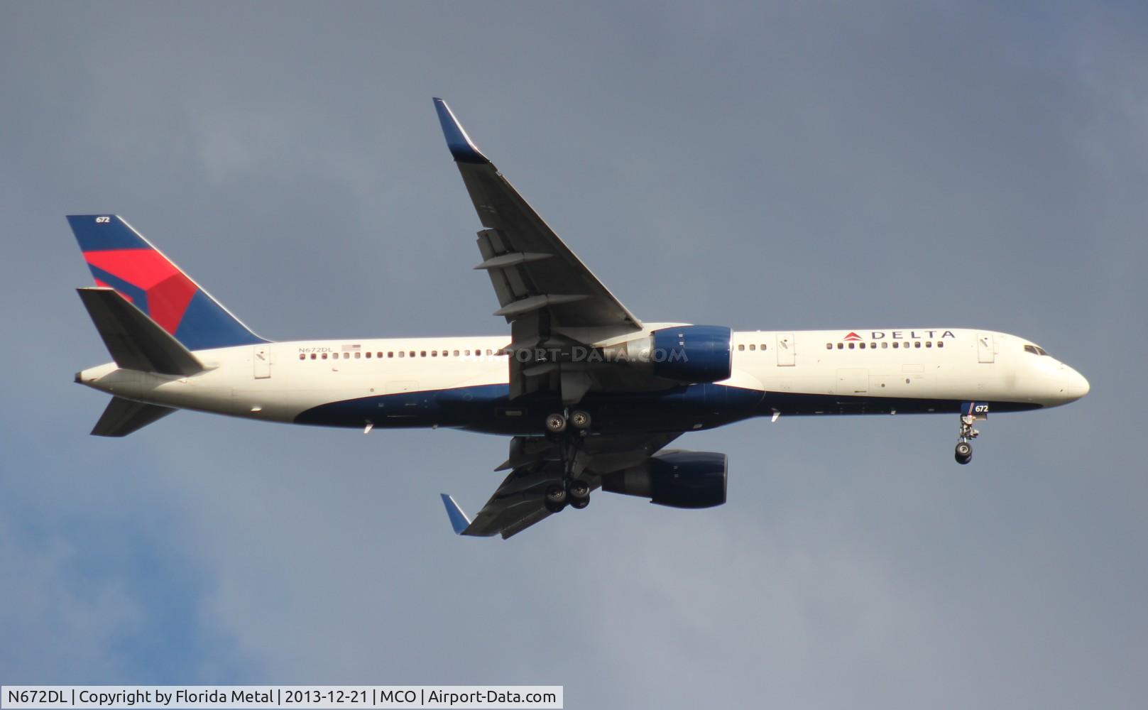 N672DL, 1992 Boeing 757-232 C/N 25977, Delta 757-200