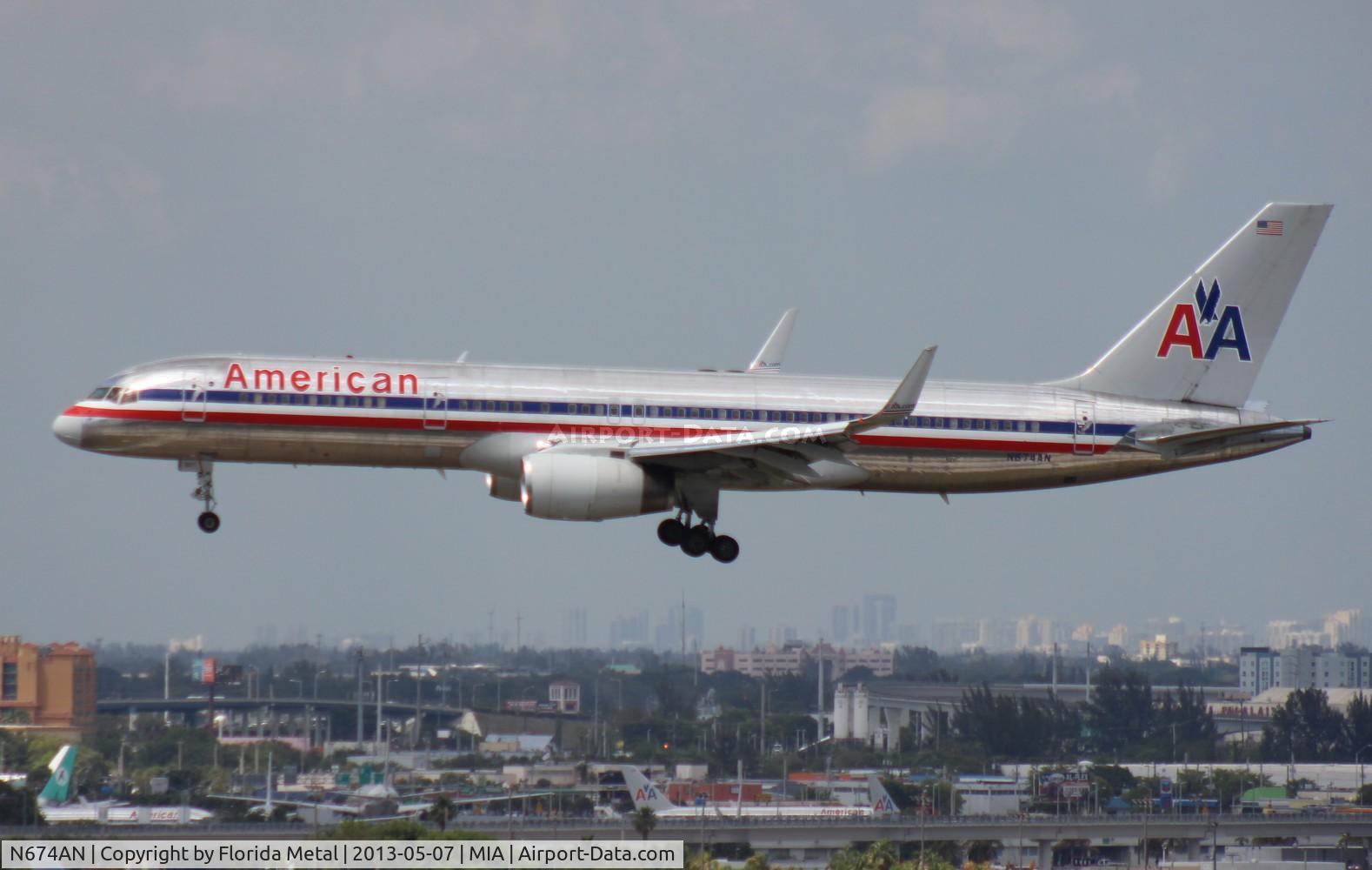 N674AN, 1998 Boeing 757-223 C/N 29424, American 757-200