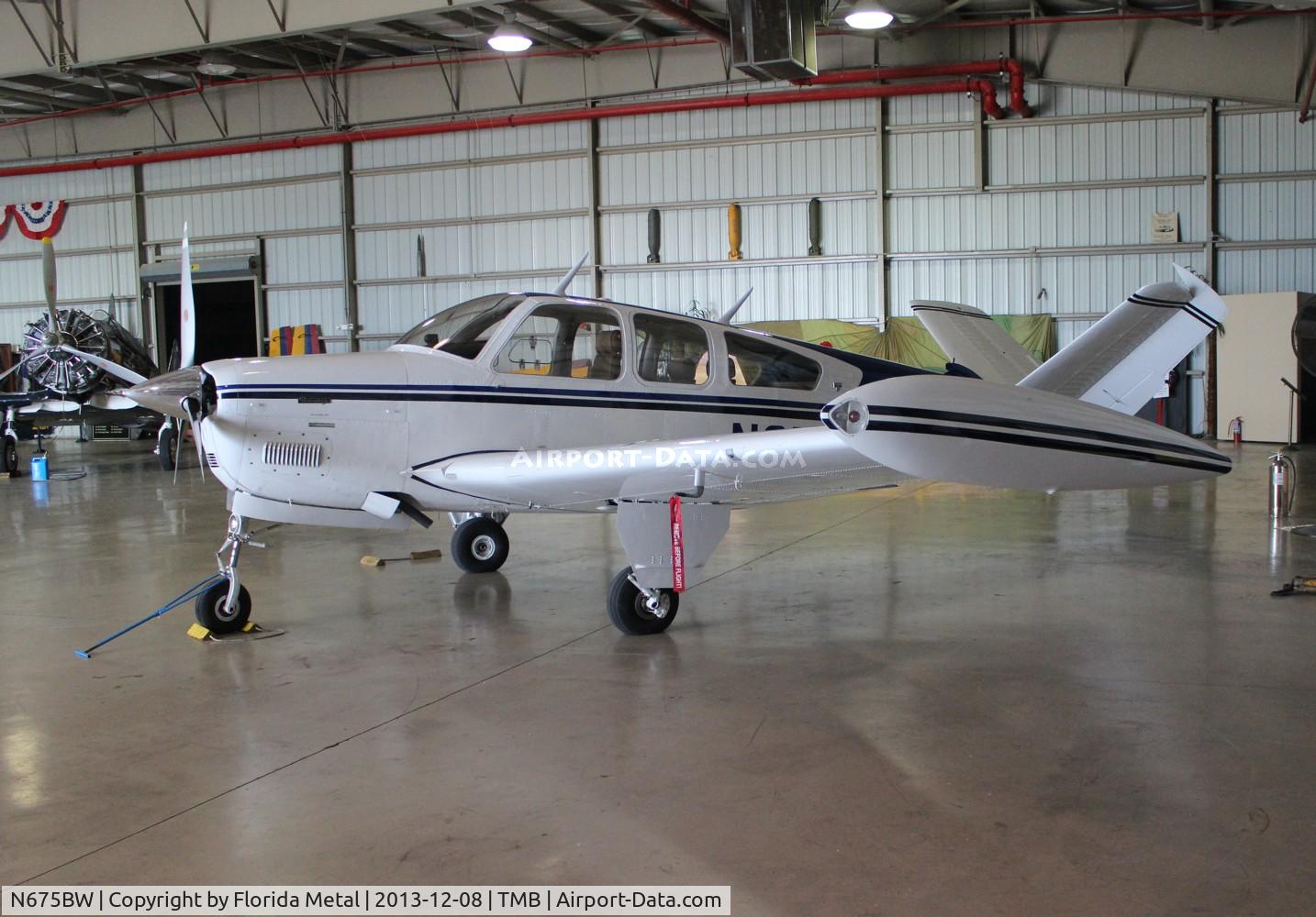 N675BW, 1978 Beech V35B Bonanza C/N D-10134, Beech V35B