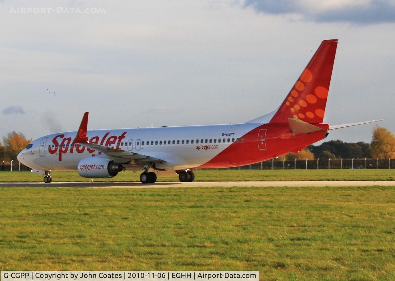 G-CGPP, 2005 Boeing 737-86J C/N 29641, Arriving from Lasham