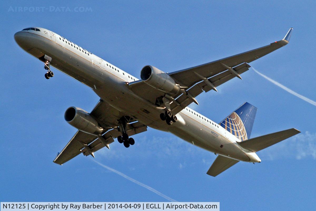N12125, 1998 Boeing 757-224 C/N 28967, Boeing 757-224 [28967] (United Airlines) Home~G 09/04/2014. On approach 27R.