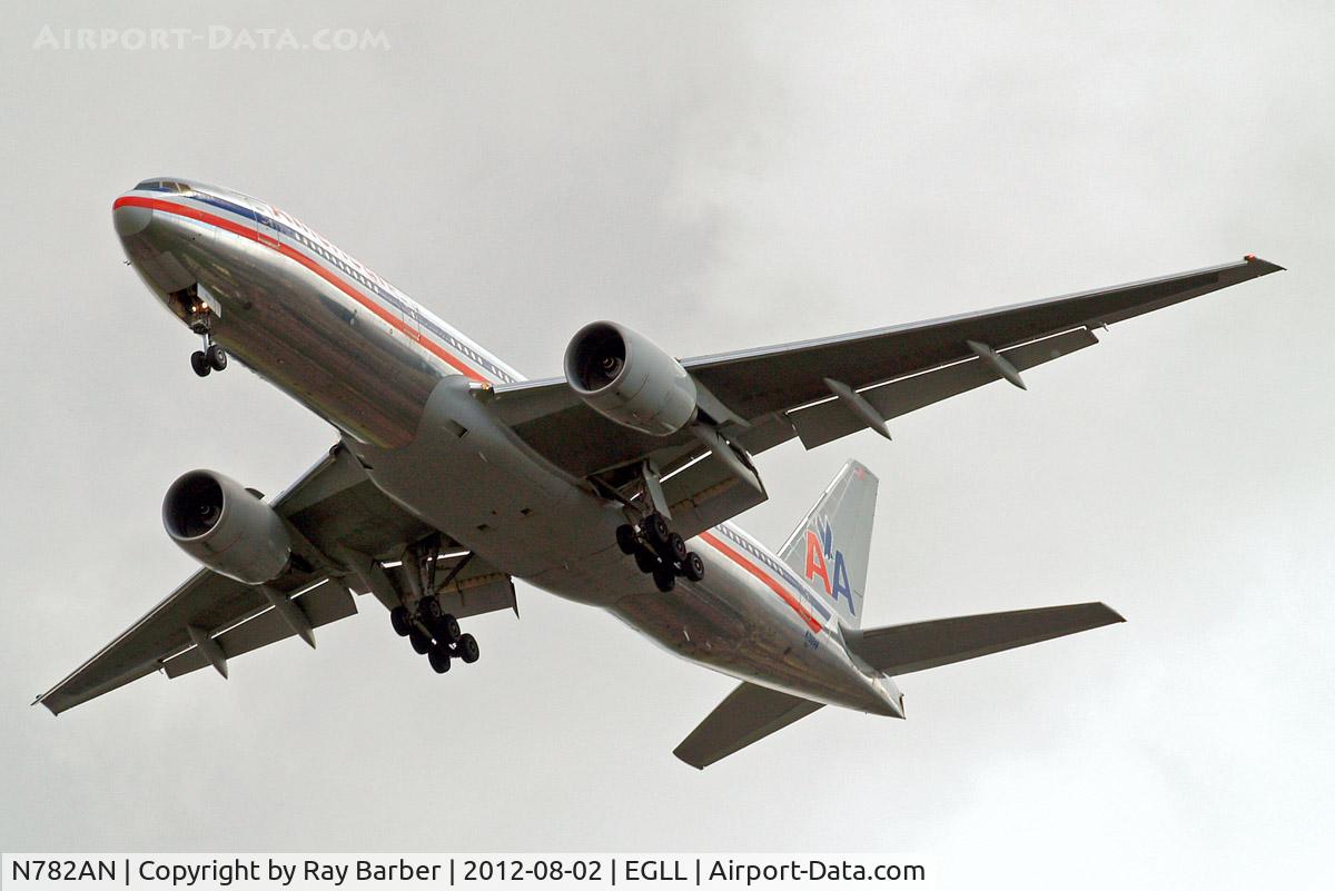 N782AN, 2000 Boeing 777-223 C/N 30003, Boeing 777-223ER [30003] (American Airlines) Home~G 02/08/2012.. On approach 27R.