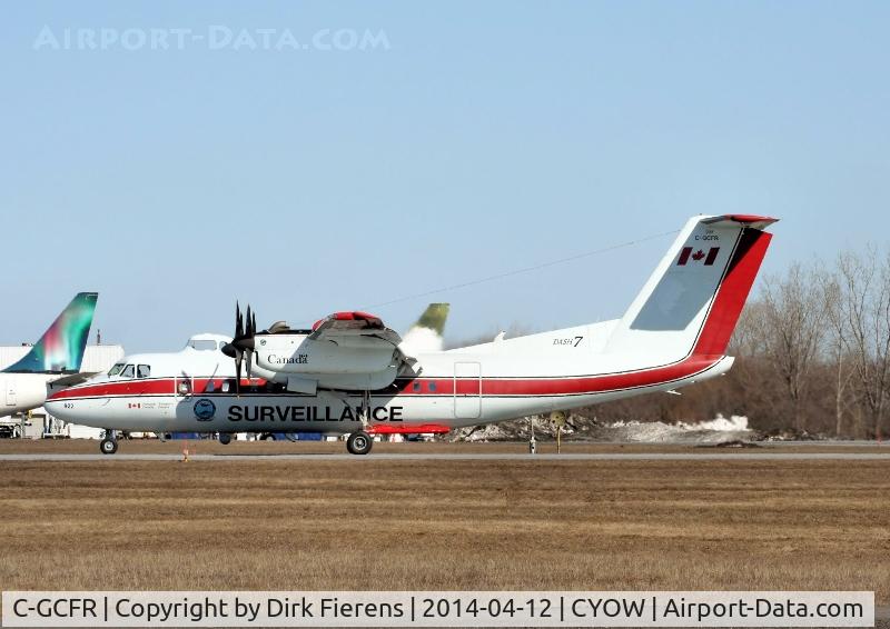 C-GCFR, 1985 De Havilland Canada DHC-7-150 Dash 7 C/N 102, Departing rwy 25 from Ottawa