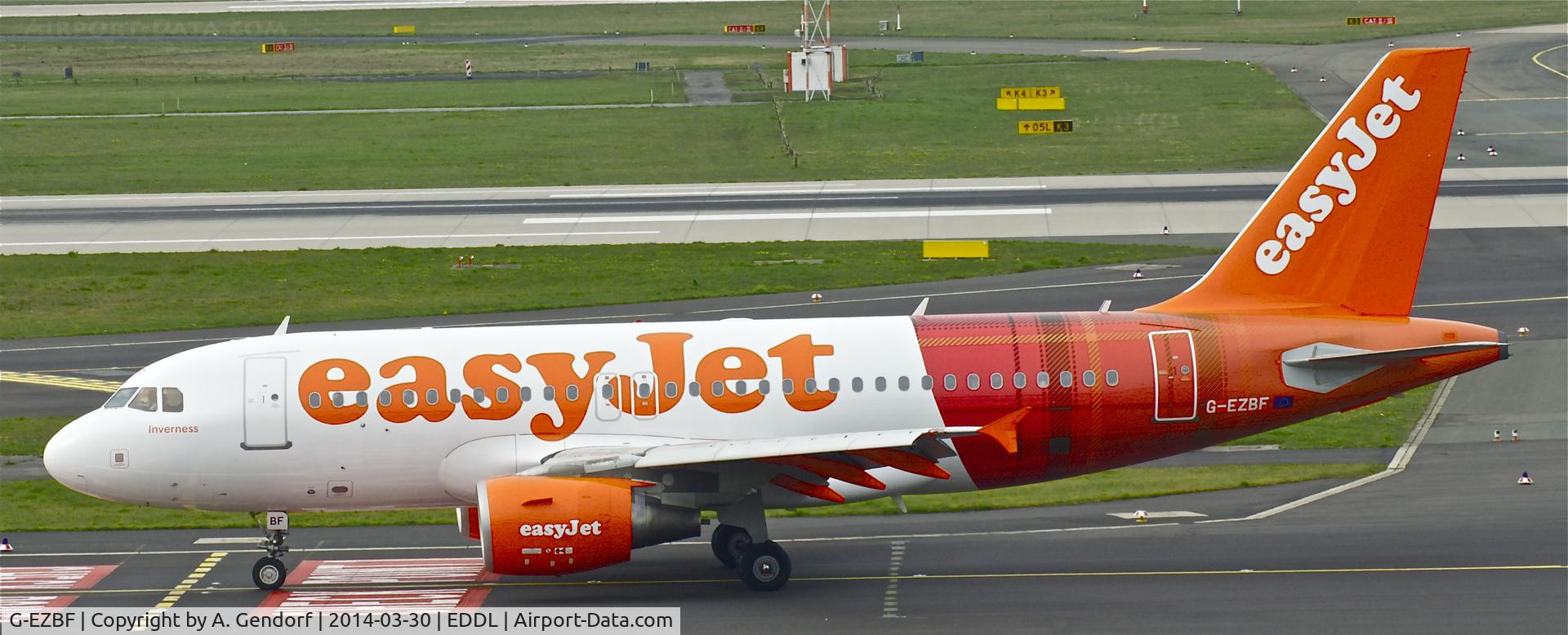 G-EZBF, 2006 Airbus A319-111 C/N 2923, Easy Jet (spec. Tartan cs.), is here taxiing at Düsseldorf Int'l(EDDL)