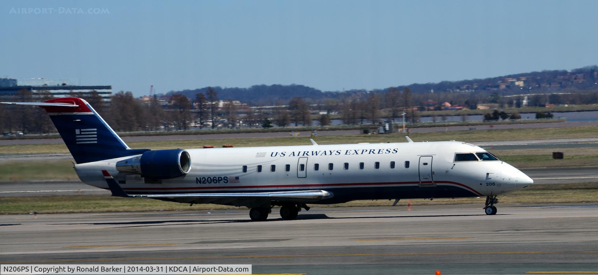N206PS, 2003 Bombardier CRJ-200ER (CL-600-2B19) C/N 7860, Taxi National