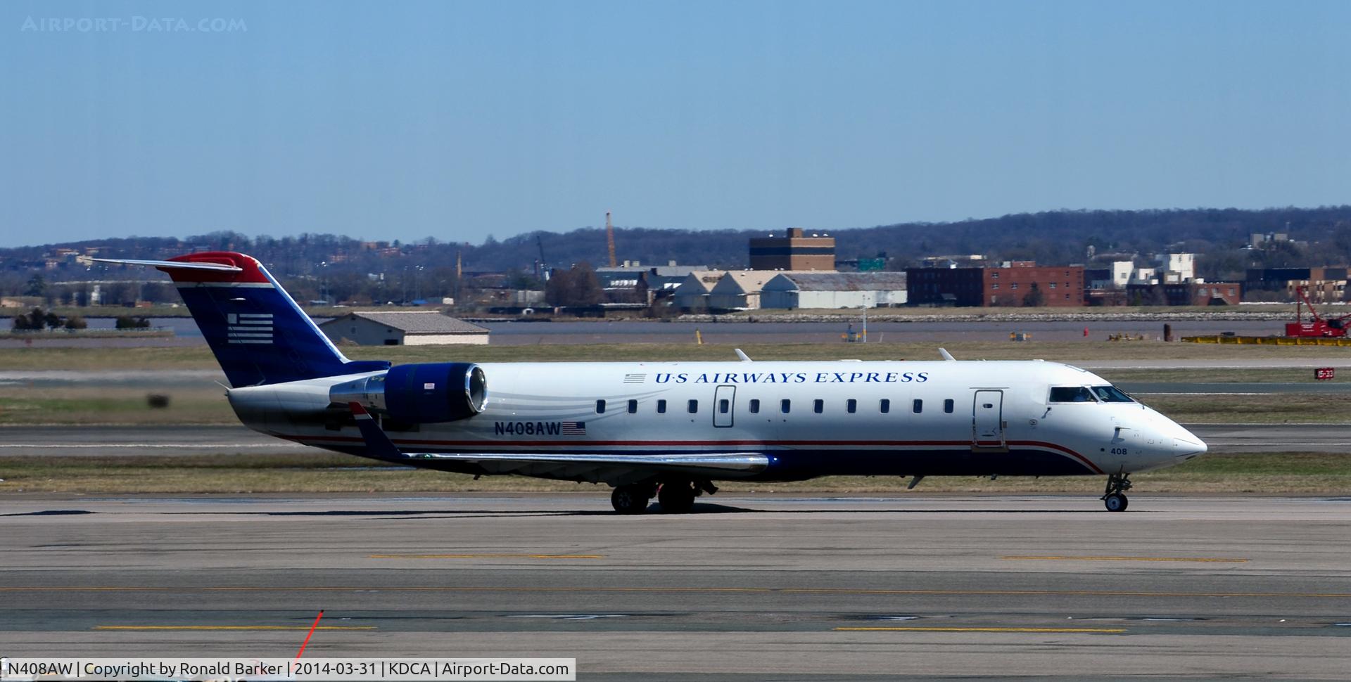 N408AW, 2001 Bombardier CRJ-200LR (CL-600-2B19) C/N 7568, Taxi National