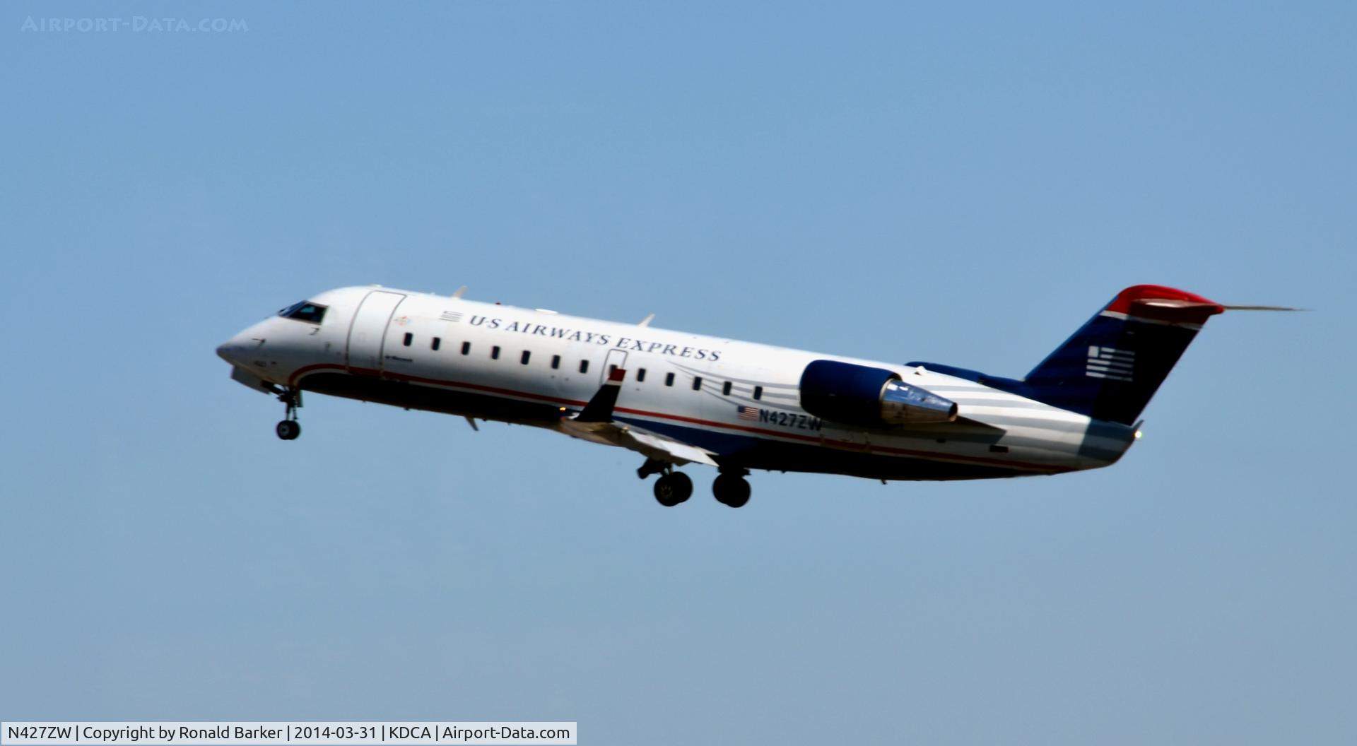 N427ZW, 2002 Bombardier CRJ-200LR (CL-600-2B19) C/N 7685, Takeoff,National