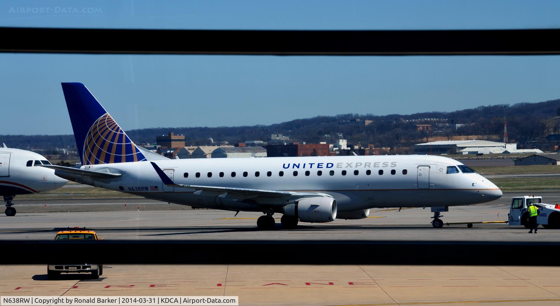 N638RW, 2004 Embraer 170SE (ERJ-170-100SE) C/N 17000053, Pushback National