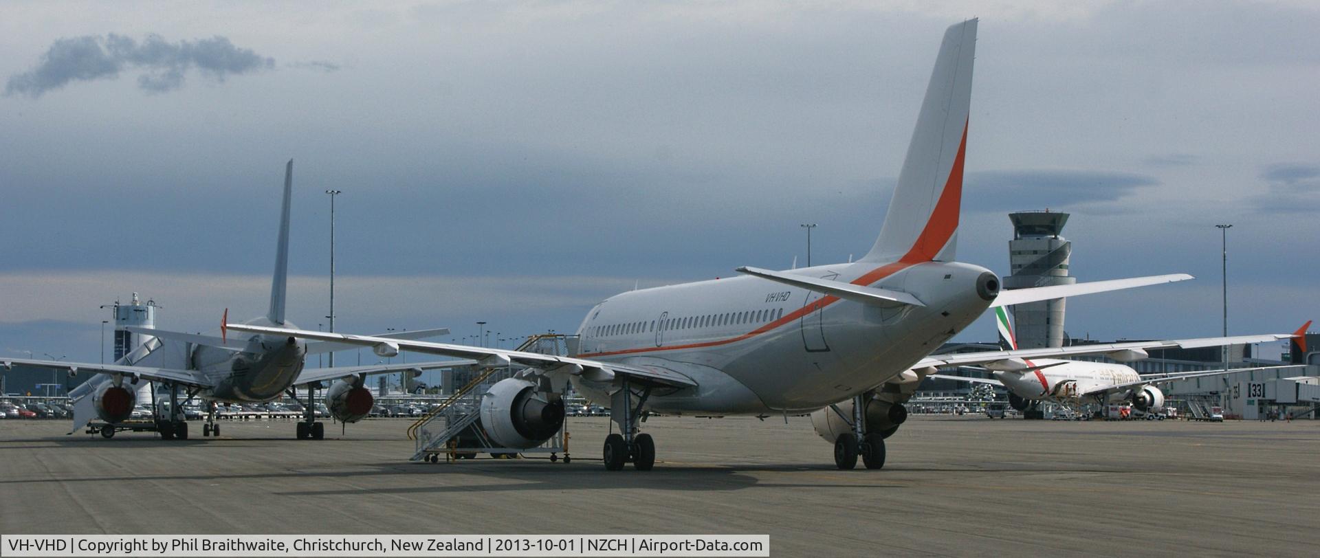 VH-VHD, 2003 Airbus A319-115LR C/N 1999, The Australian Antarctic Division leases the Airbus from Skytraders. 
It generally flies from Tasmania to Wilkins Ice Runway, Antarctica. 
It was previously operated for Air France.