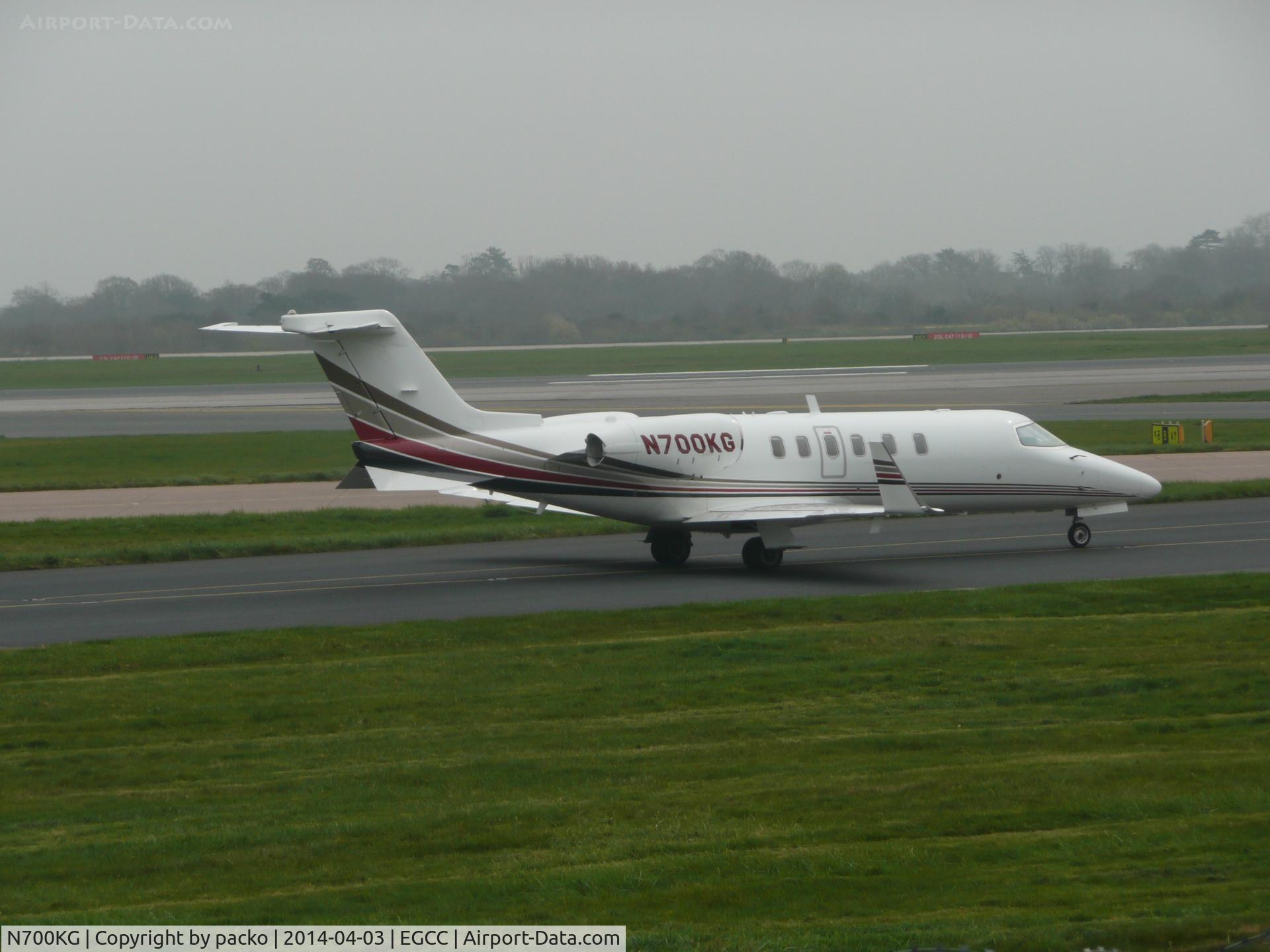 N700KG, 2004 Learjet 45 C/N 2017, taxing out for take off from the (OCS-RAMP)