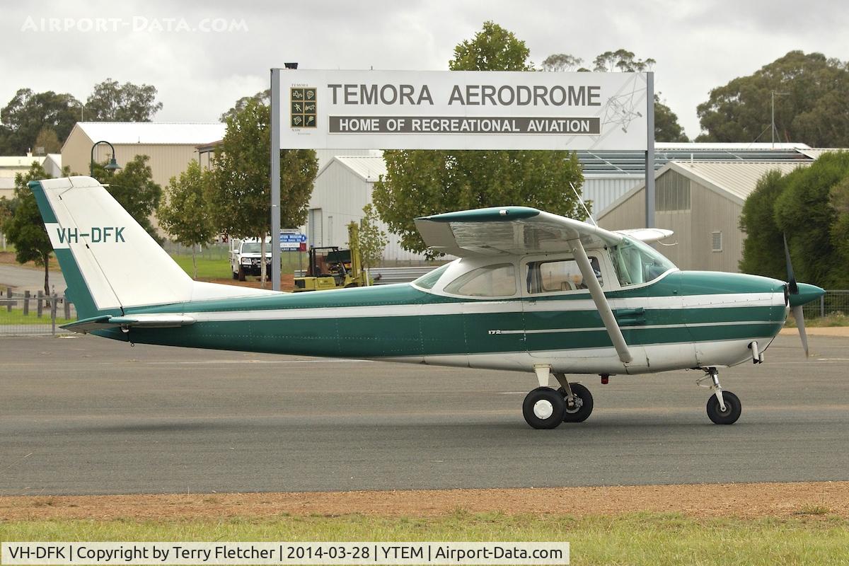 VH-DFK, 1964 Cessna 172E C/N 17251765, At Temora Airport during the 40th Anniversary Fly-In of the Australian Antique Aircraft Association