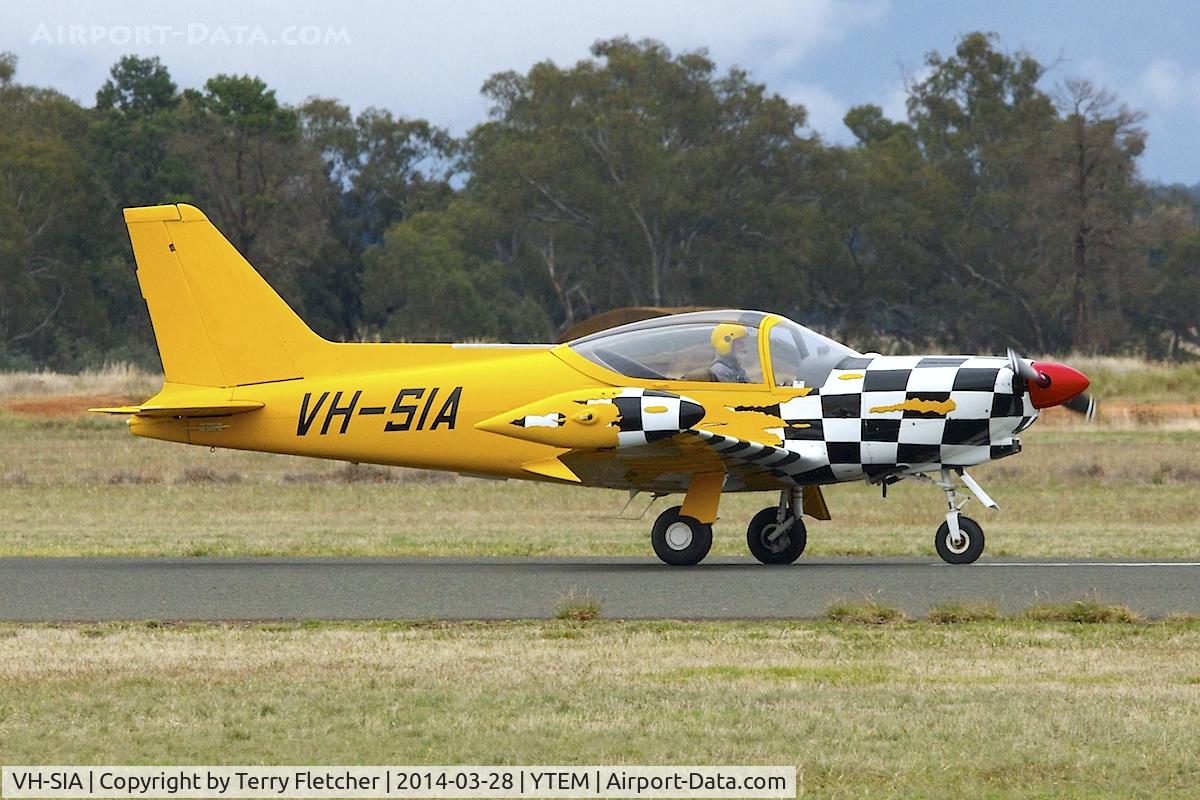VH-SIA, 1968 SIAI-Marchetti SF-260 C/N 113, At Temora Airport during the 40th Anniversary Fly-In of the Australian Antique Aircraft Association