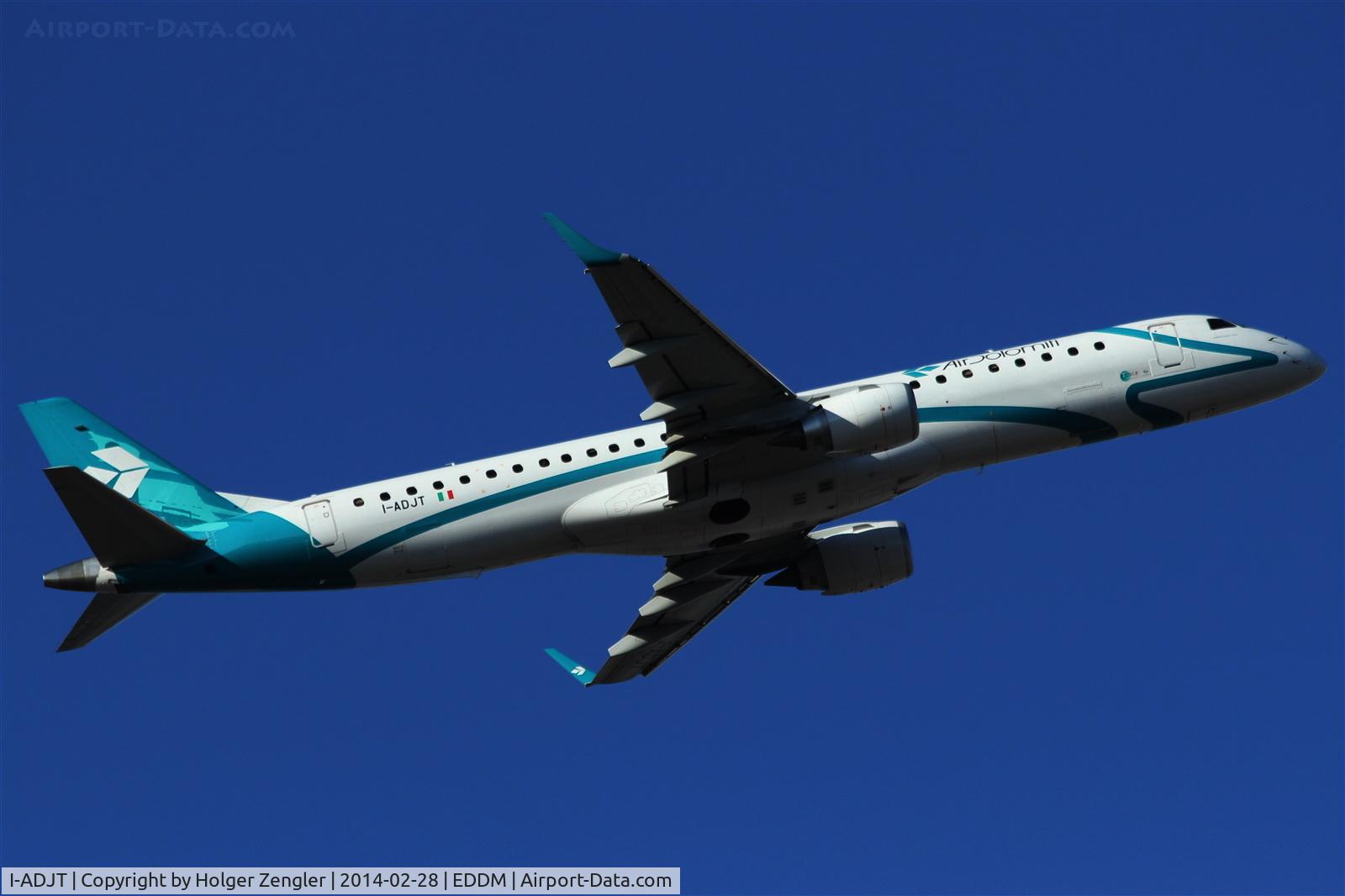 I-ADJT, 2013 Embraer 195LR (ERJ-190-200LR) C/N 19000606, Outbound traffic is leaving MUC via rwy 08R....
