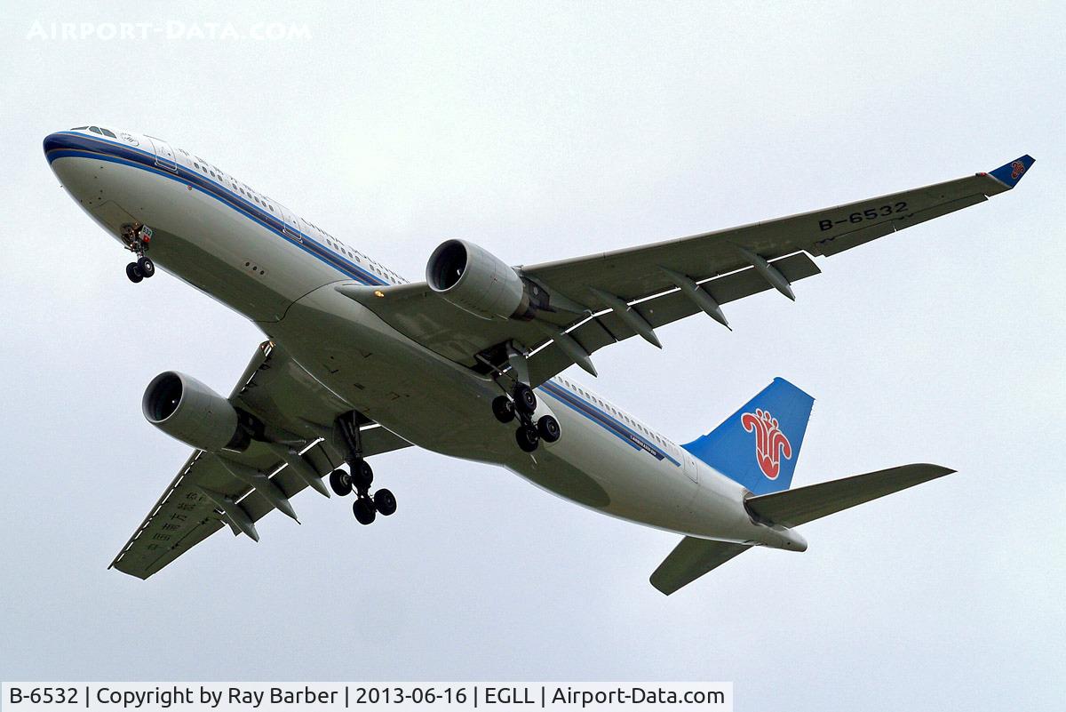 B-6532, 2011 Airbus A330-223 C/N 1244, Airbus A330-223 [1244] (China Southern Airlines) Home~G 16/06/2013. On approach 27R.