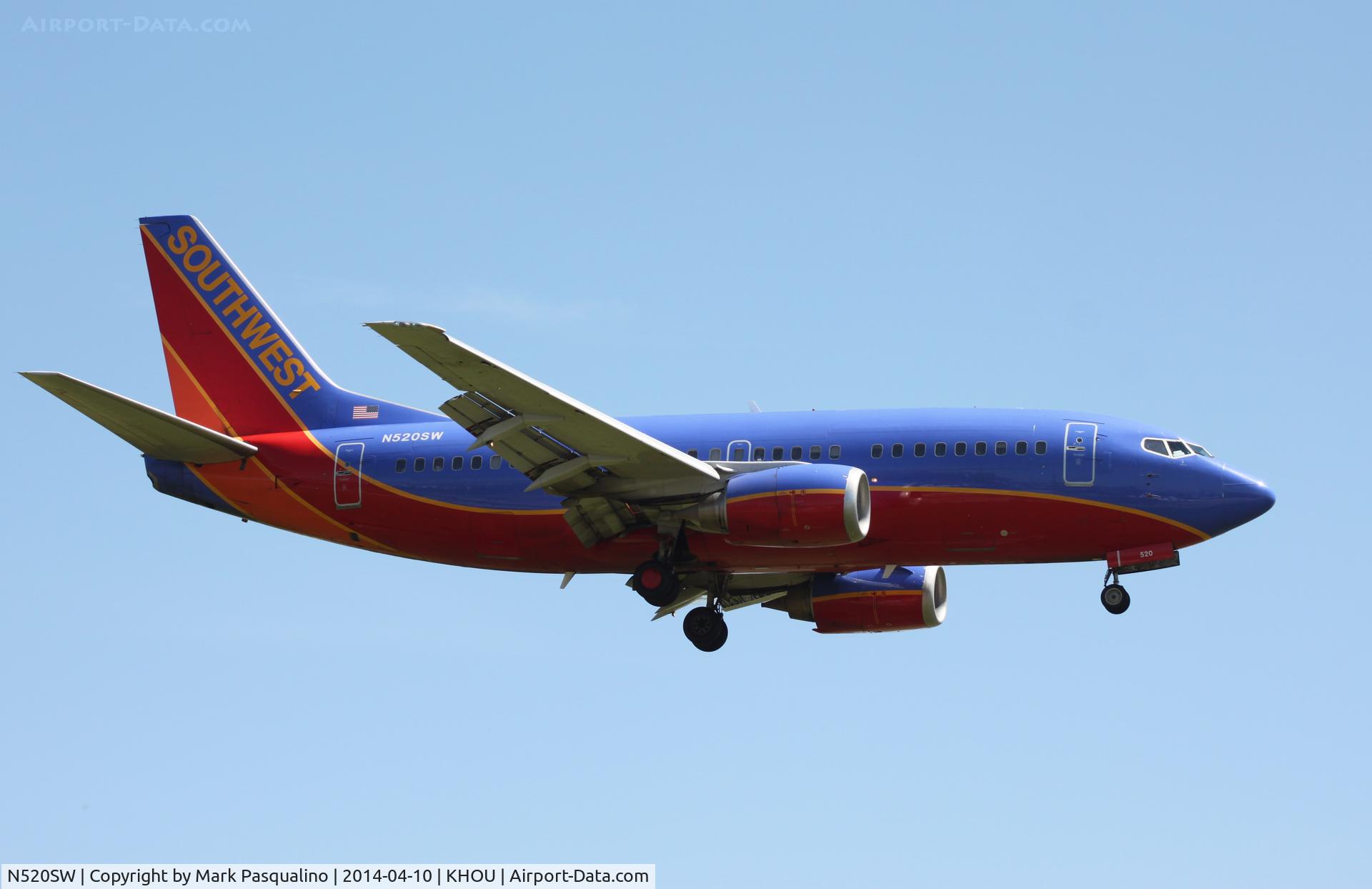 N520SW, 1991 Boeing 737-5H4 C/N 25319, Boeing 737-500