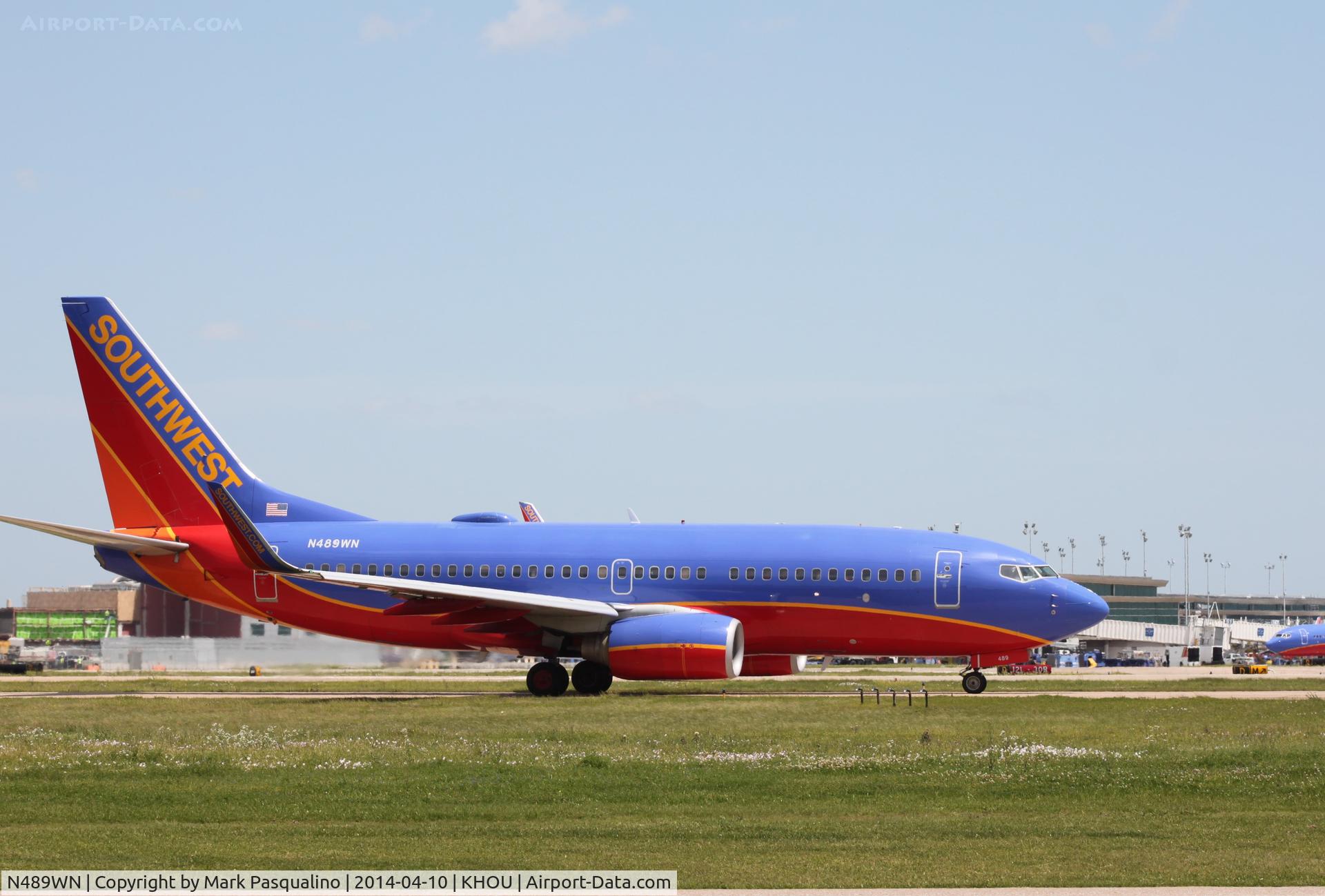 N489WN, 2004 Boeing 737-7H4 C/N 33855, Boeing 737-700