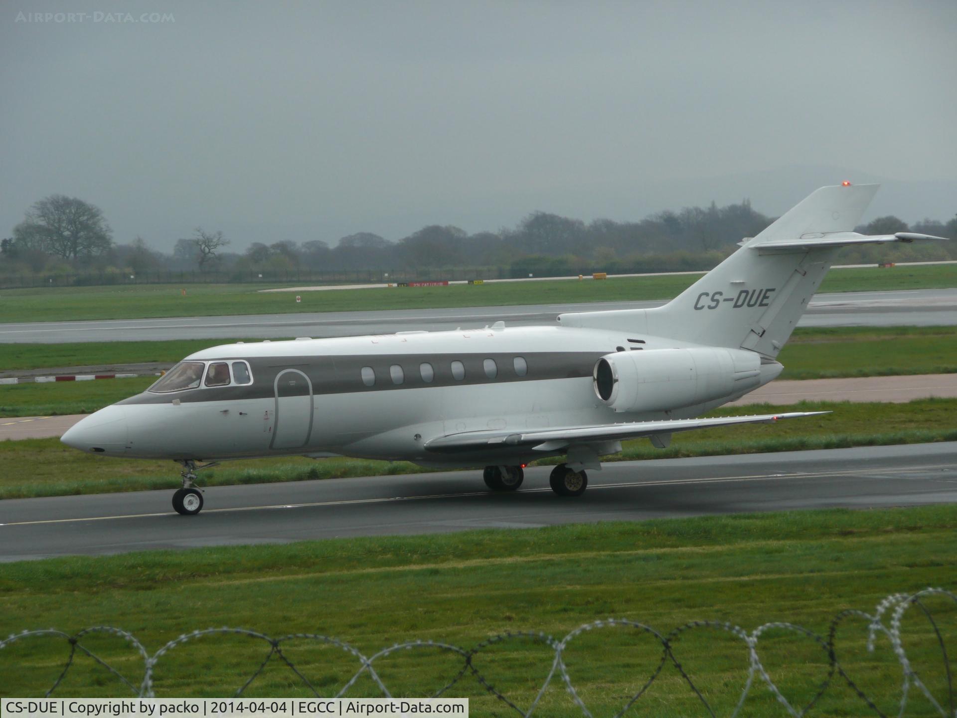 CS-DUE, 2008 Hawker Beechcraft 750 C/N HB-11, just taxing down to OCS RAMP
