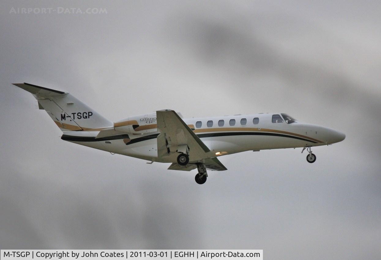 M-TSGP, 2006 Cessna 525A Citation Jet CJ2 C/N 525A-0303, Arriving