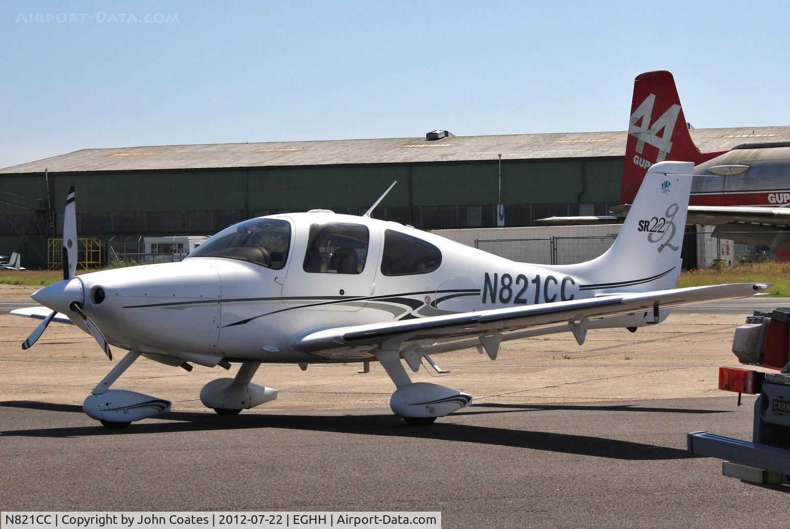 N821CC, 2005 Cirrus SR22 G2 C/N 1427, At BHL