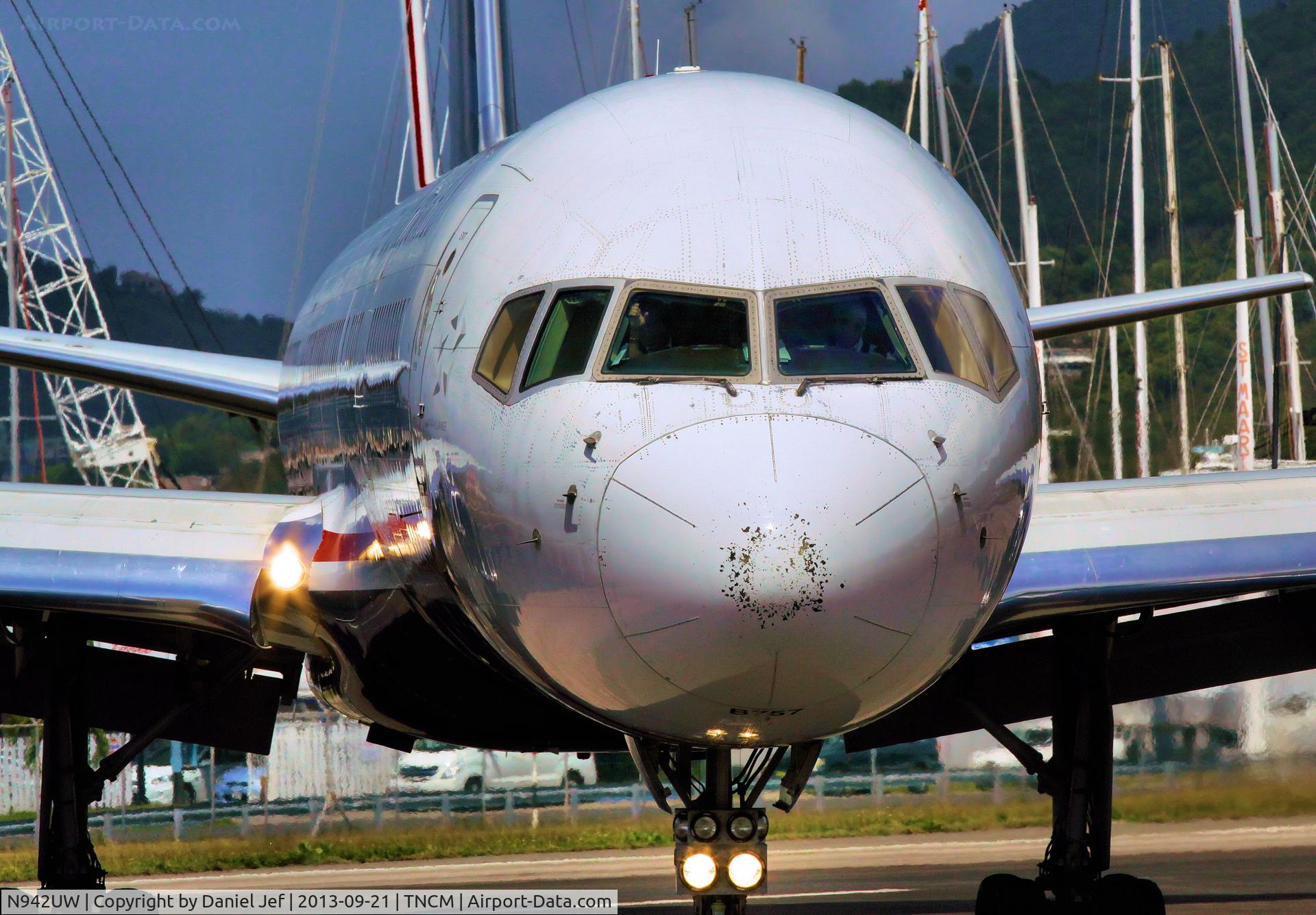 N942UW, 1995 Boeing 757-2B7 C/N 27807, N942UW