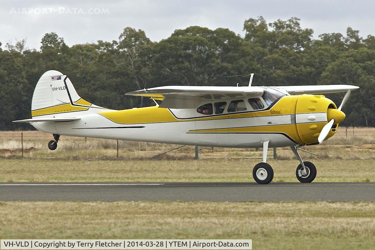 VH-VLD, 1953 Cessna 195B Businessliner C/N 16111, At Temora Airport during the 40th Anniversary Fly-In of the Australian Antique Aircraft Association
