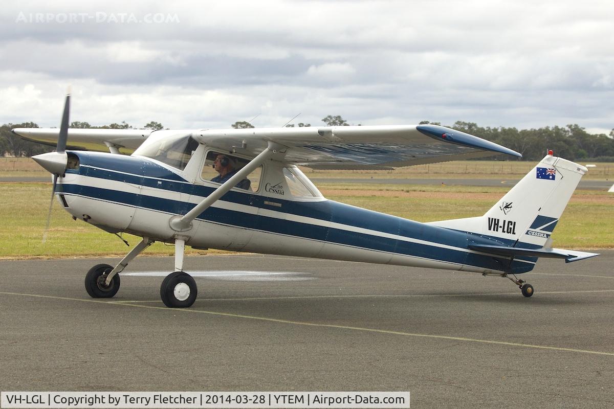 VH-LGL, Cessna 150G C/N 15066454, At Temora Airport during the 40th Anniversary Fly-In of the Australian Antique Aircraft Association
