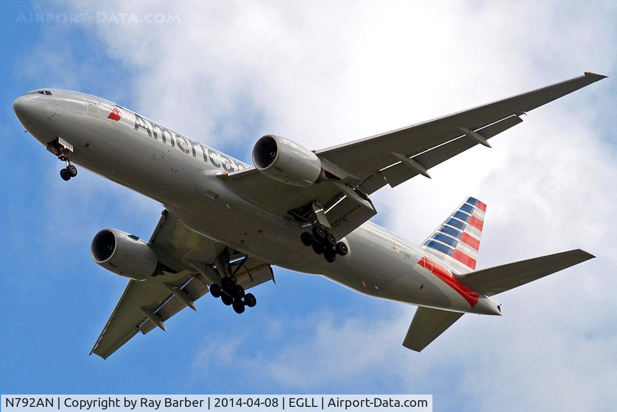 N792AN, 2000 Boeing 777-223 C/N 30253, Boeing 777-223ER [30253] (American Airlines) Home~G 08/04/2014. On approach 27R.