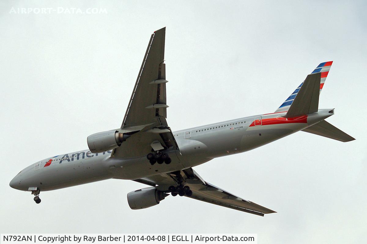 N792AN, 2000 Boeing 777-223 C/N 30253, Boeing 777-223ER [30253] (American Airlines) Home~G 08/04/2014. On approach 27R.