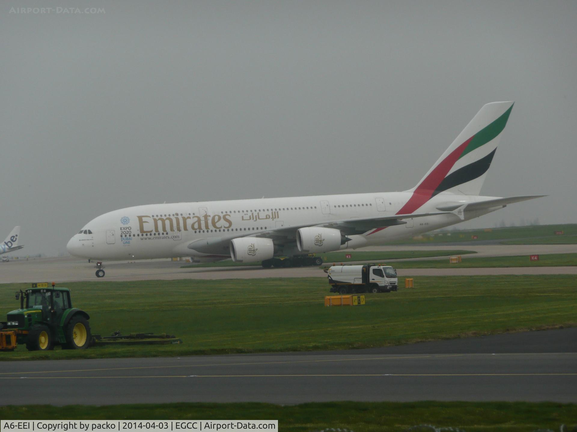 A6-EEI, 2012 Airbus A380-861 C/N 123, dept the runway