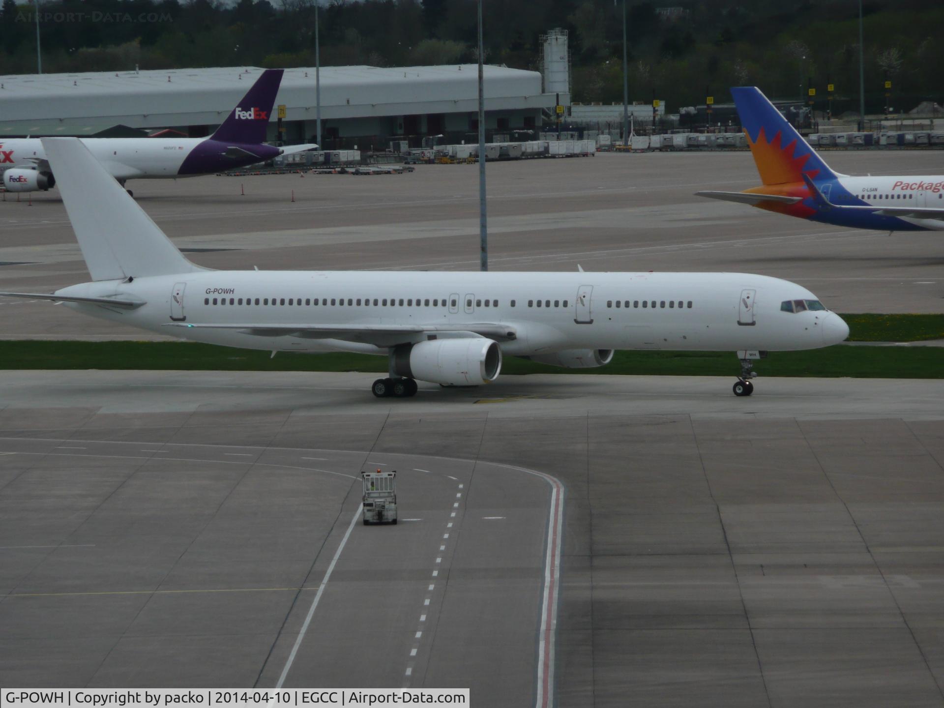 G-POWH, 2000 Boeing 757-256 C/N 29308, taken from the top of the carpark 12/13 floor
i think MUFC ch this aircraft to bring them home fr EDDM as i was going to get something to eat i seen 1or2 of the players