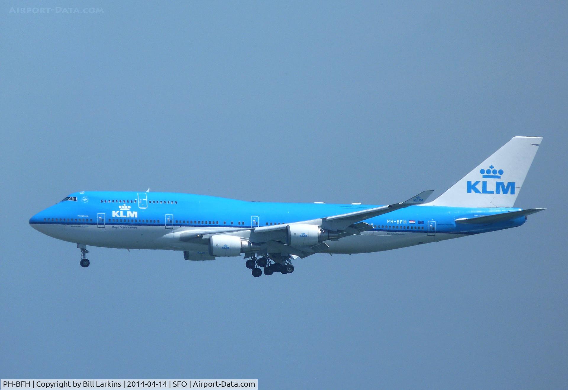 PH-BFH, 1990 Boeing 747-406BC C/N 24518, Landing at San Francisco.