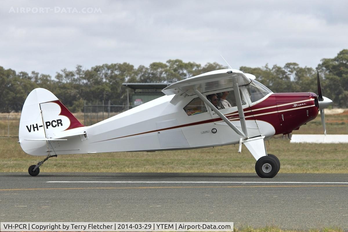 VH-PCR, 1959 Piper PA-22-160 Tri Pacer C/N 22-7052, At Temora Airport during the 40th Anniversary Fly-In of the Australian Antique Aircraft Association